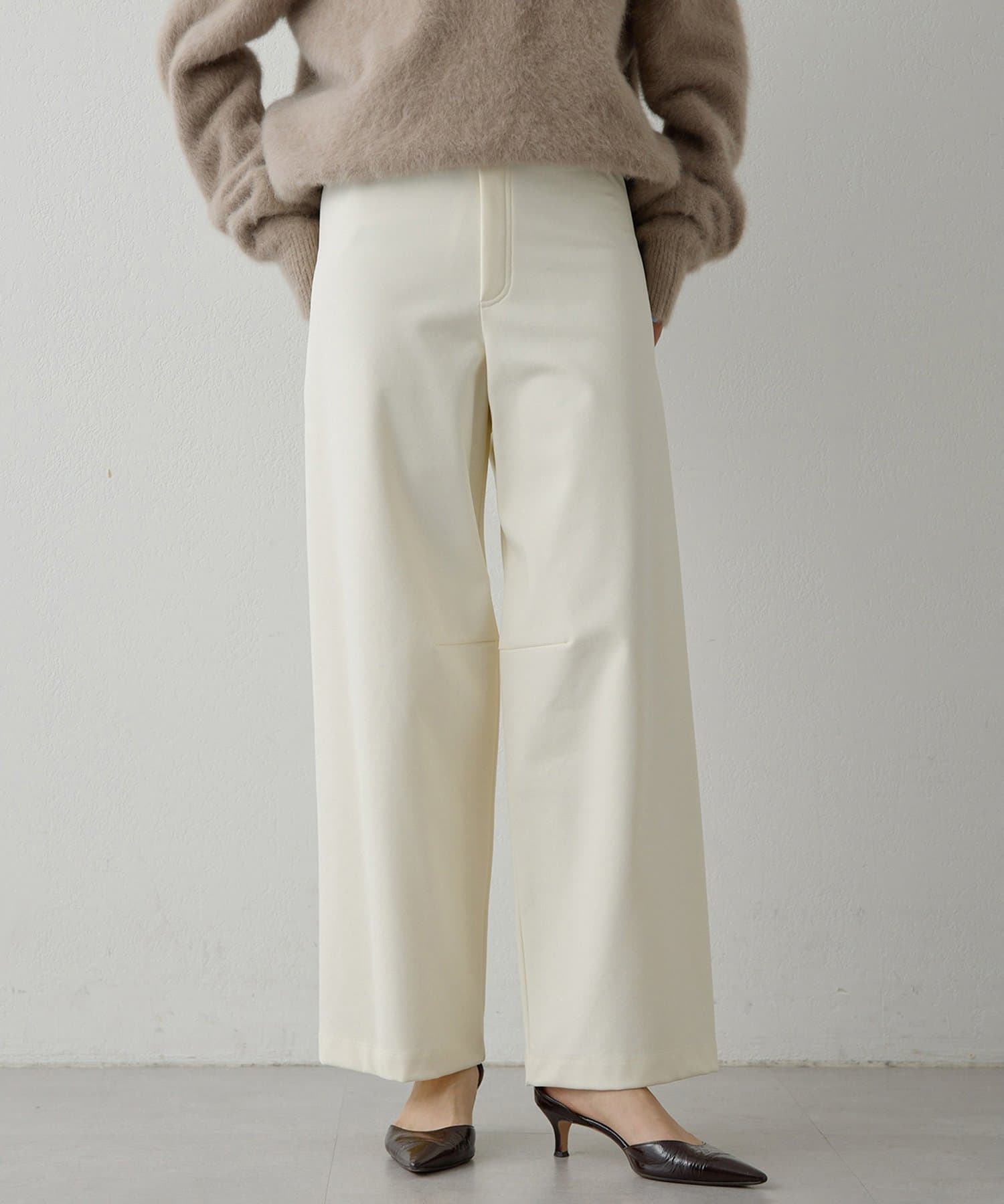 Whim Gazette(ウィム ガゼット) ポンチ裏起毛バレルパンツ