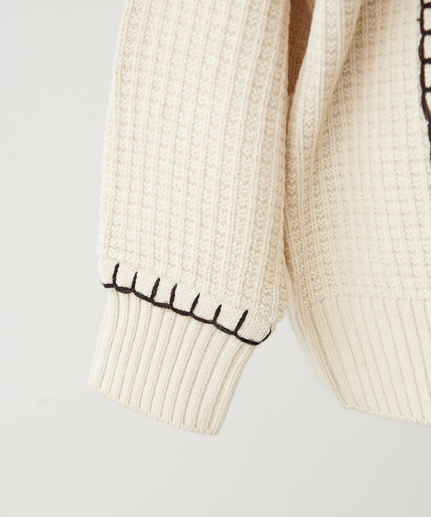 Remind me and forever(リマインドミーアンドフォーエバー) ブランケットステッチクループルオーバー