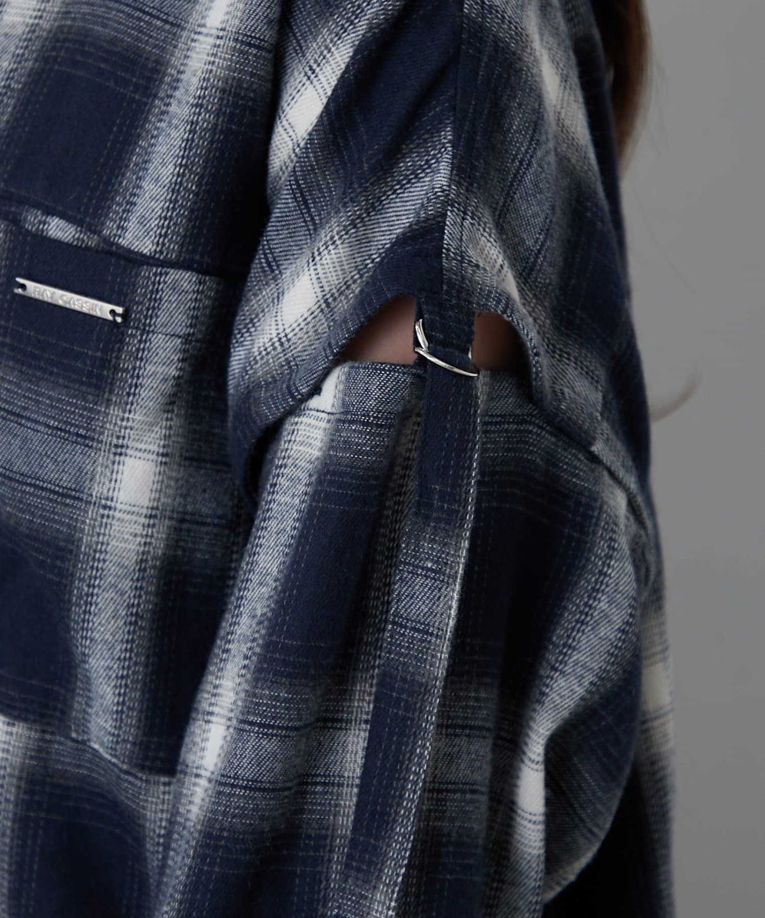 RAY CASSIN(レイカズン) 袖スリットフードチェックシャツ