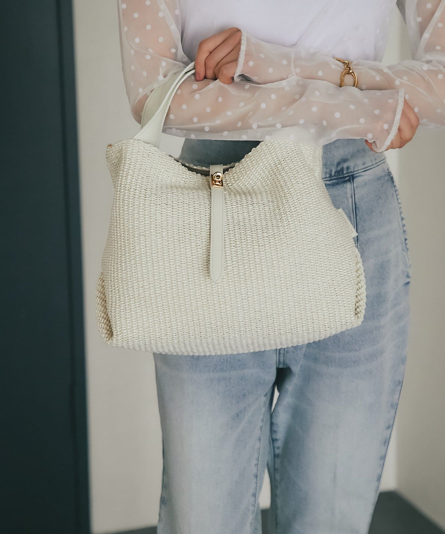 La boutique BonBon(ラブティックボンボン) 【ヴィオラドーロ】ラフィア調シートストラップ付ビッグバッグ