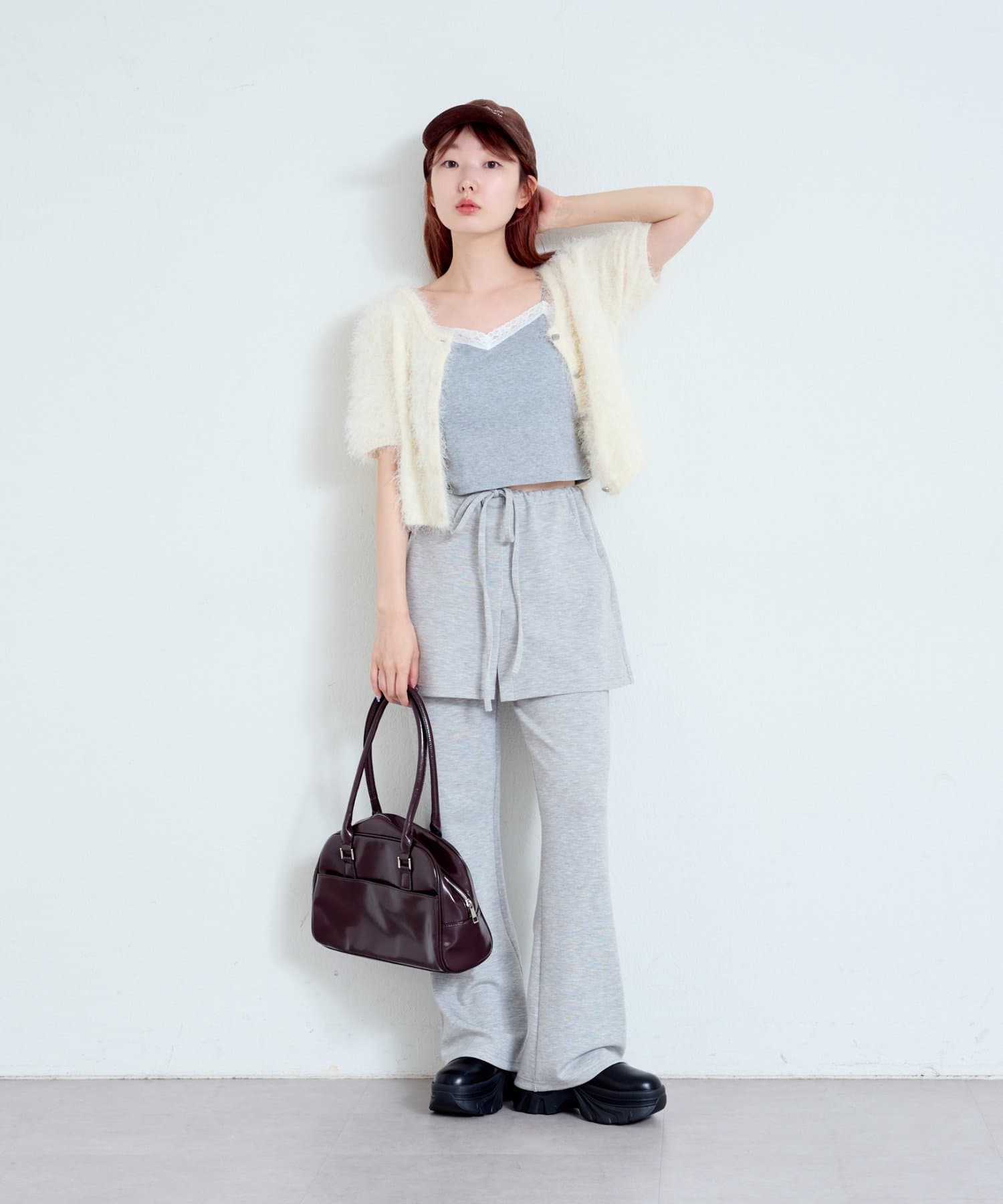 Kastane(カスタネ) 【一部店舗限定/無地&チェック/4色展開/カップ取り外し可】カップ付きレースキャミ