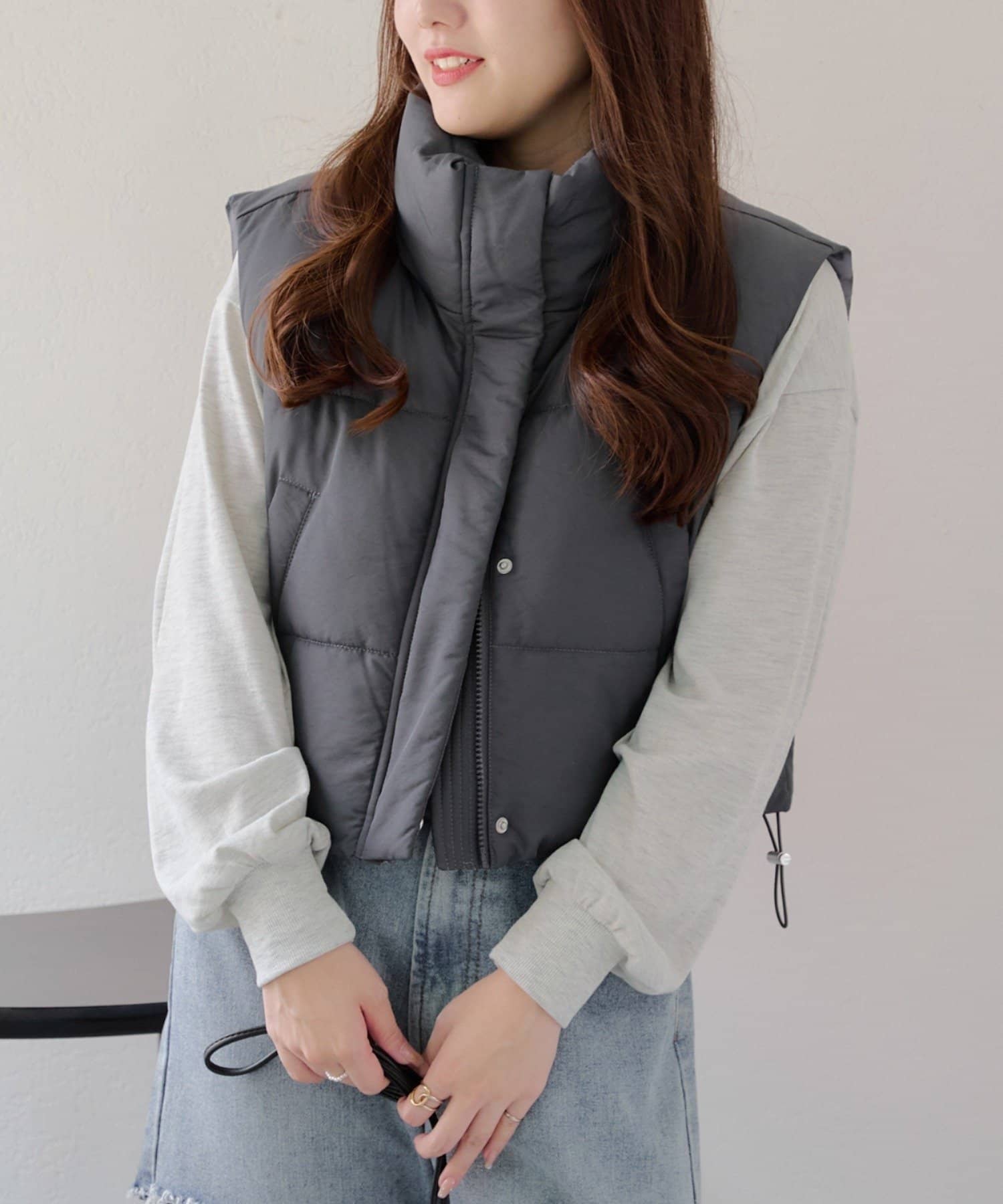 NICE CLAUP / OLIVE des OLIVE OUTLET(ナイスクラップ  / オリーブ デ オリーブ アウトレット) プチプラseries♡【RMAF】裾シャーリング中綿ベスト