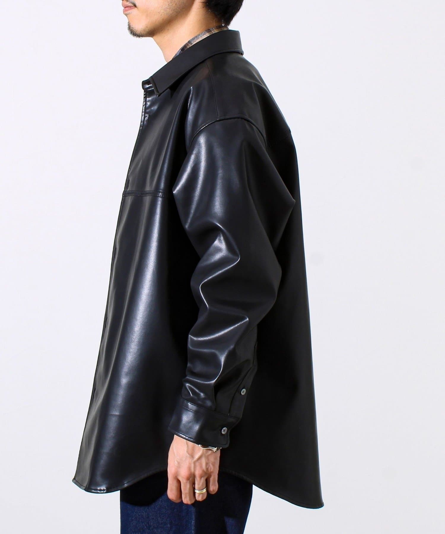 本革見え/3サイズ展開】UNISEX レザーシャウター フェイクレザーシャツ