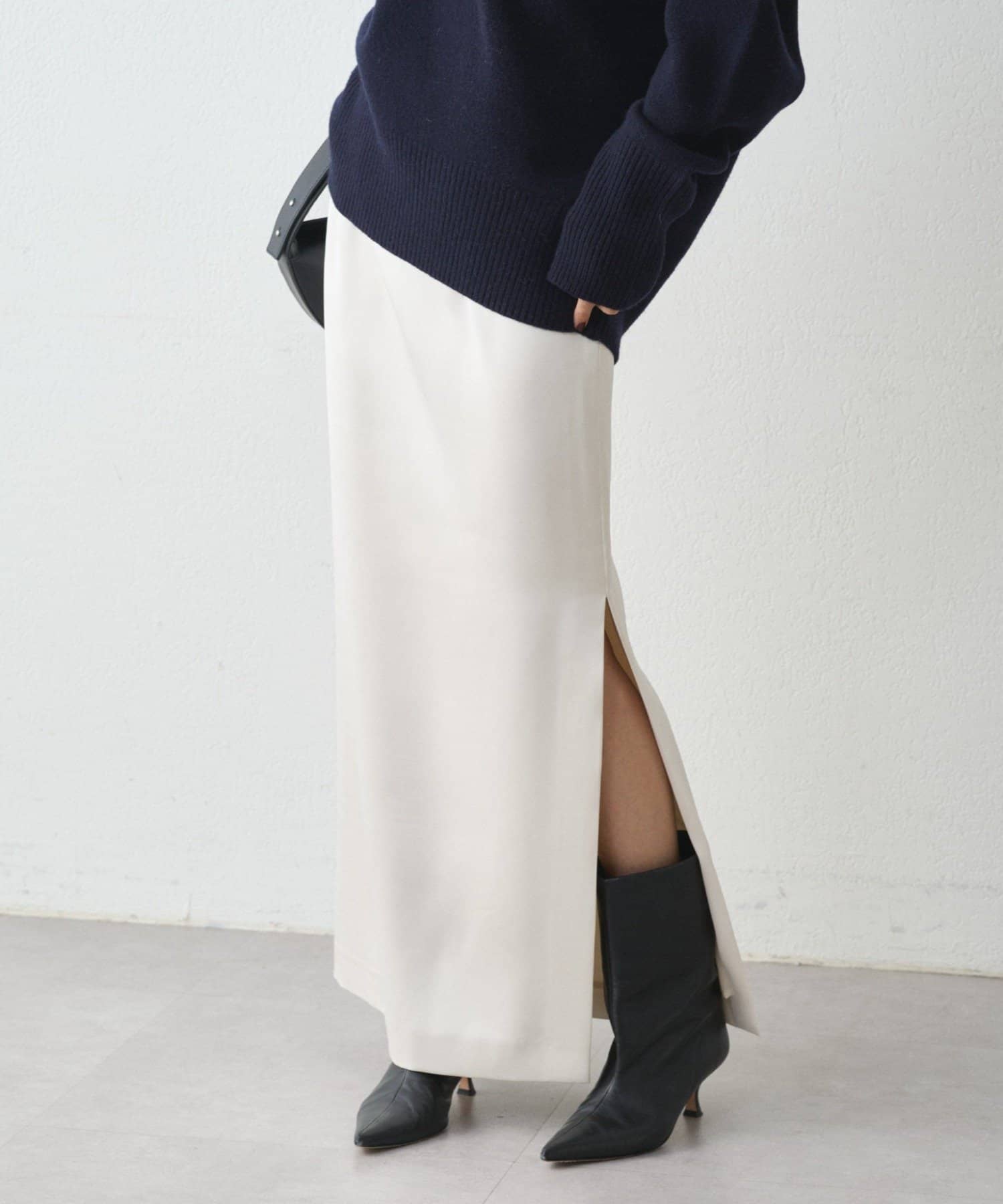 LOUNGEDRESS(ラウンジドレス) スリットサテンタイトスカート