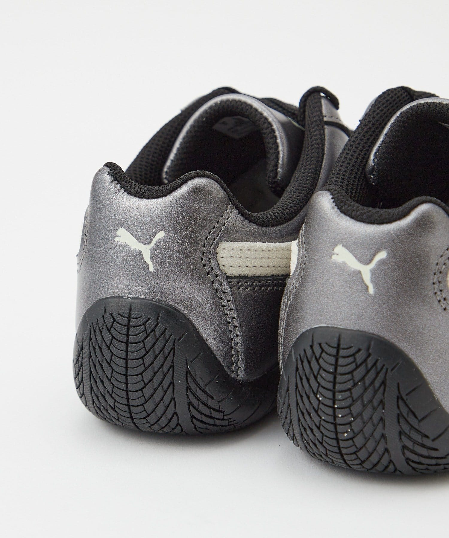 CIAOPANIC(チャオパニック) 【PUMA/プーマ】ユニセックス スピードキャット メタリック スニーカー