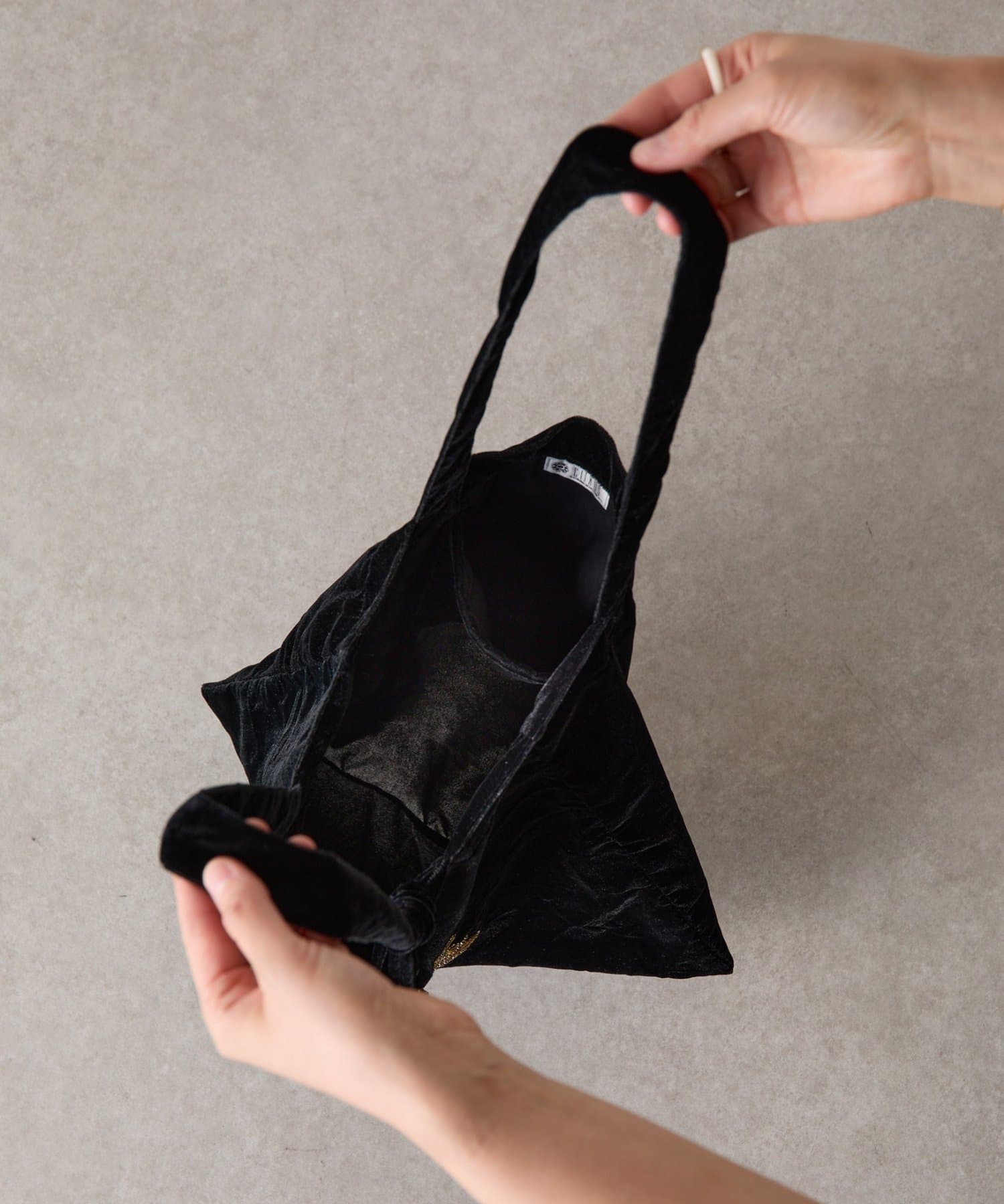 BEARDSLEY(ビアズリー) 《CITRUS》木馬刺繍トートバッグ