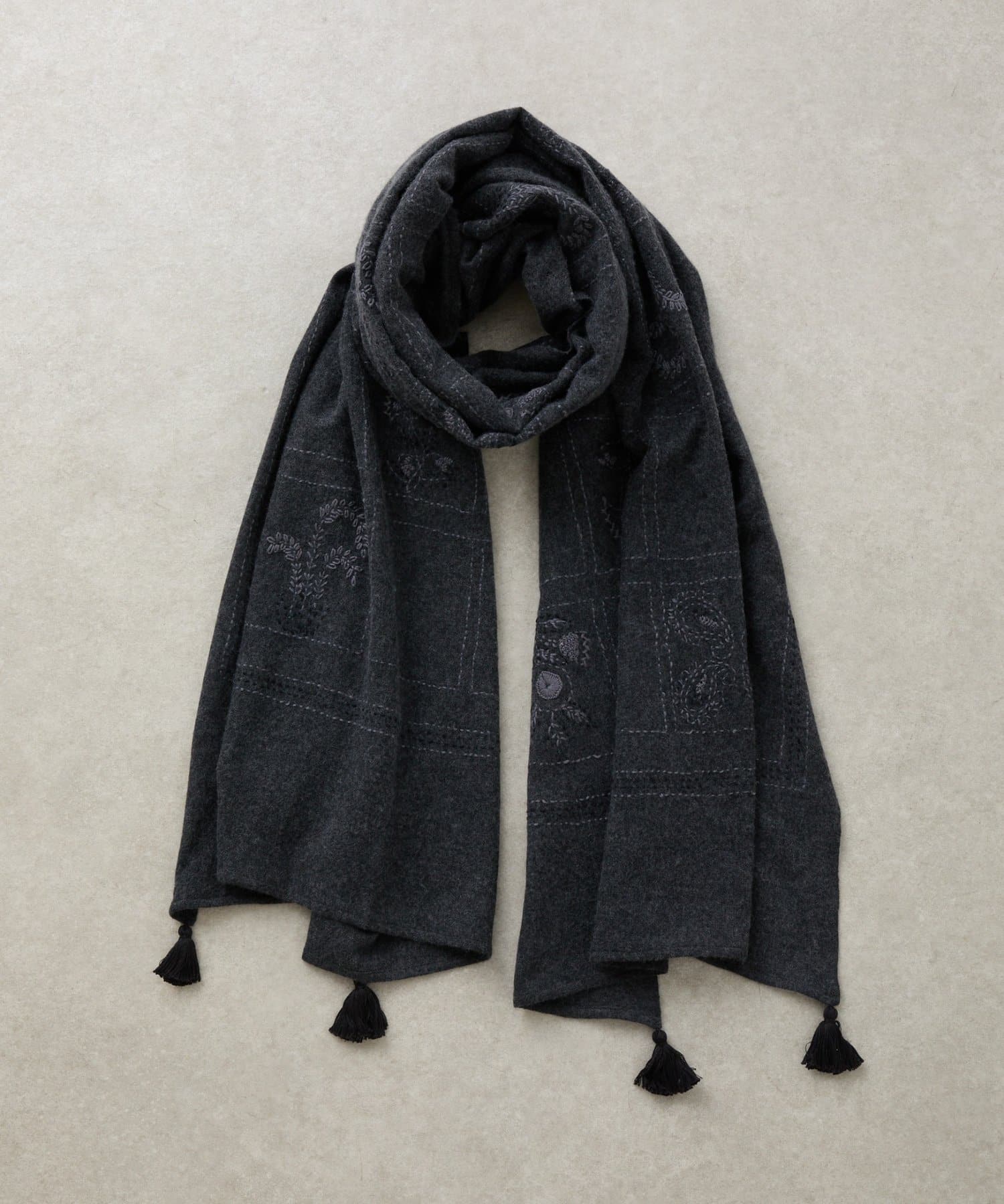 BEARDSLEY(ビアズリー) 《CITRUS》刺繍タッセルストール