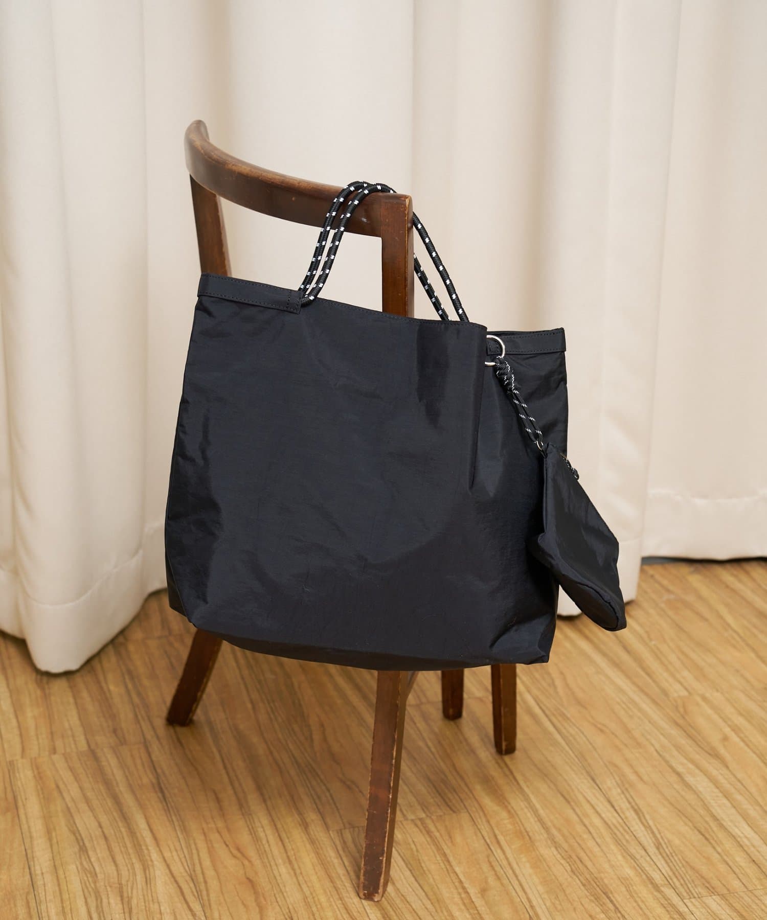 BIRTHDAY BAR(バースデイバー) 【cache cache カシュカシュ】ウォッシャーナイロンパッカブルトート