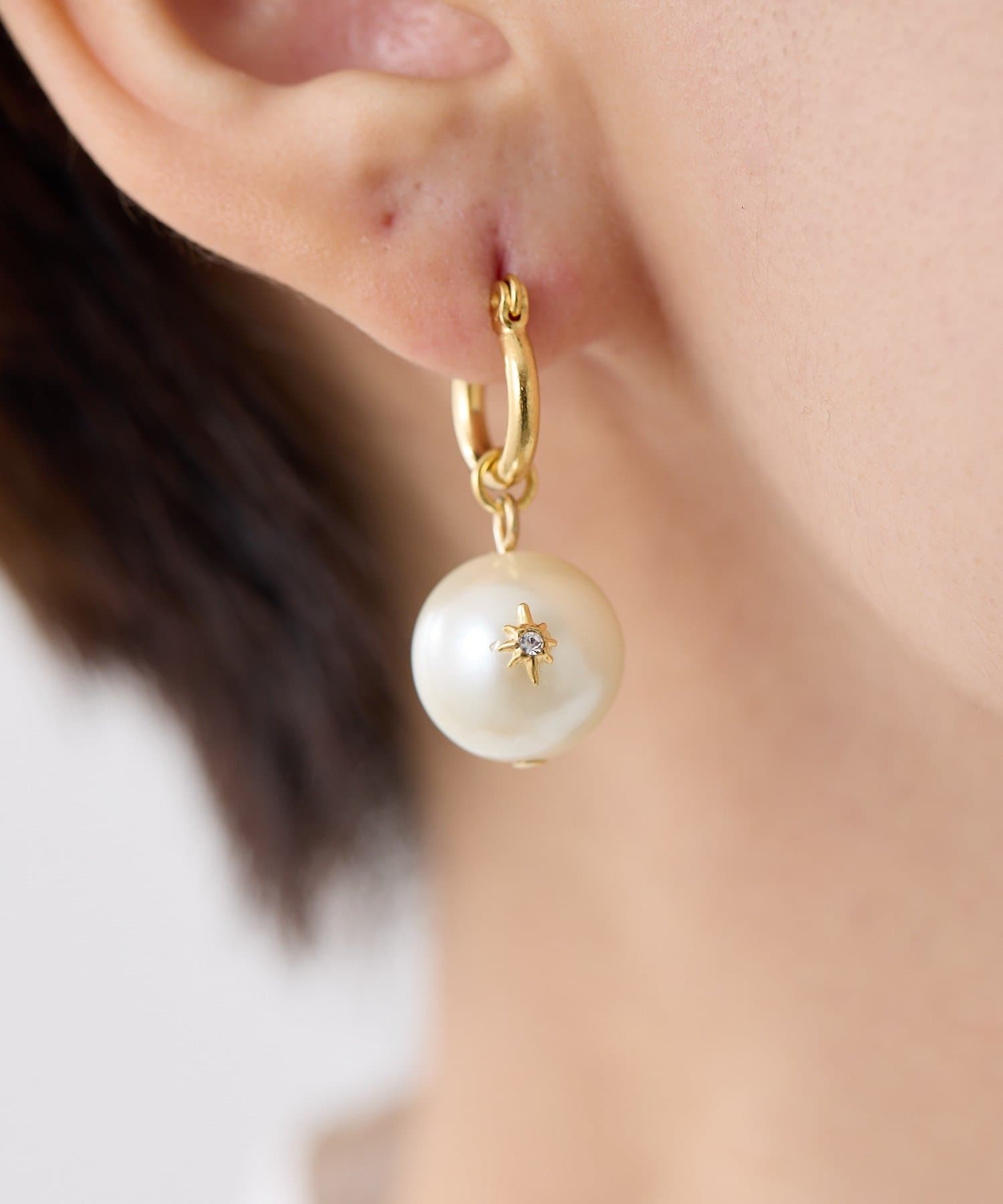 ear PAPILLONNER(イア パピヨネ) 《チタンポスト》ステラパールピアス