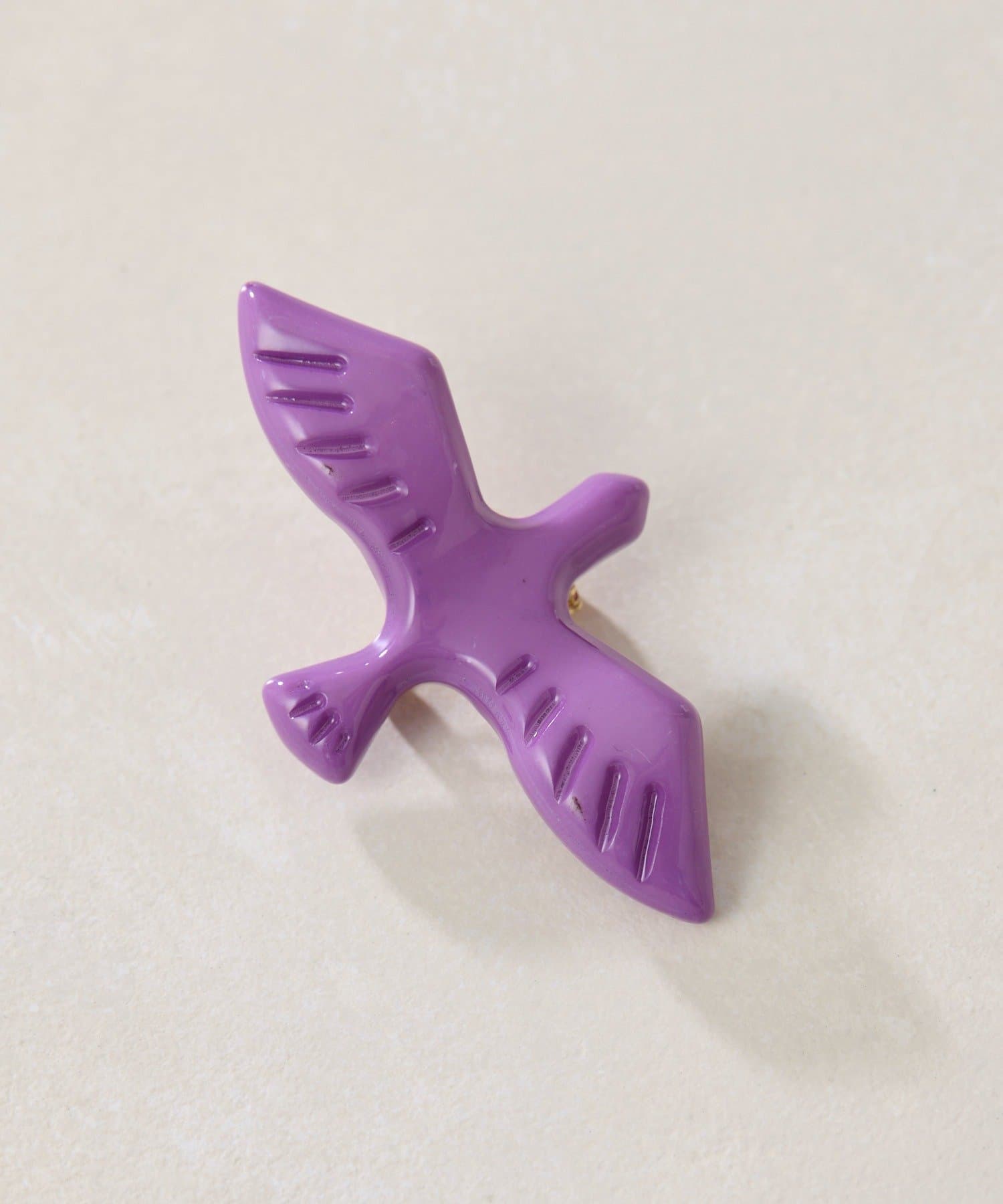 ear PAPILLONNER(イア パピヨネ) はばたく鳥ブローチ