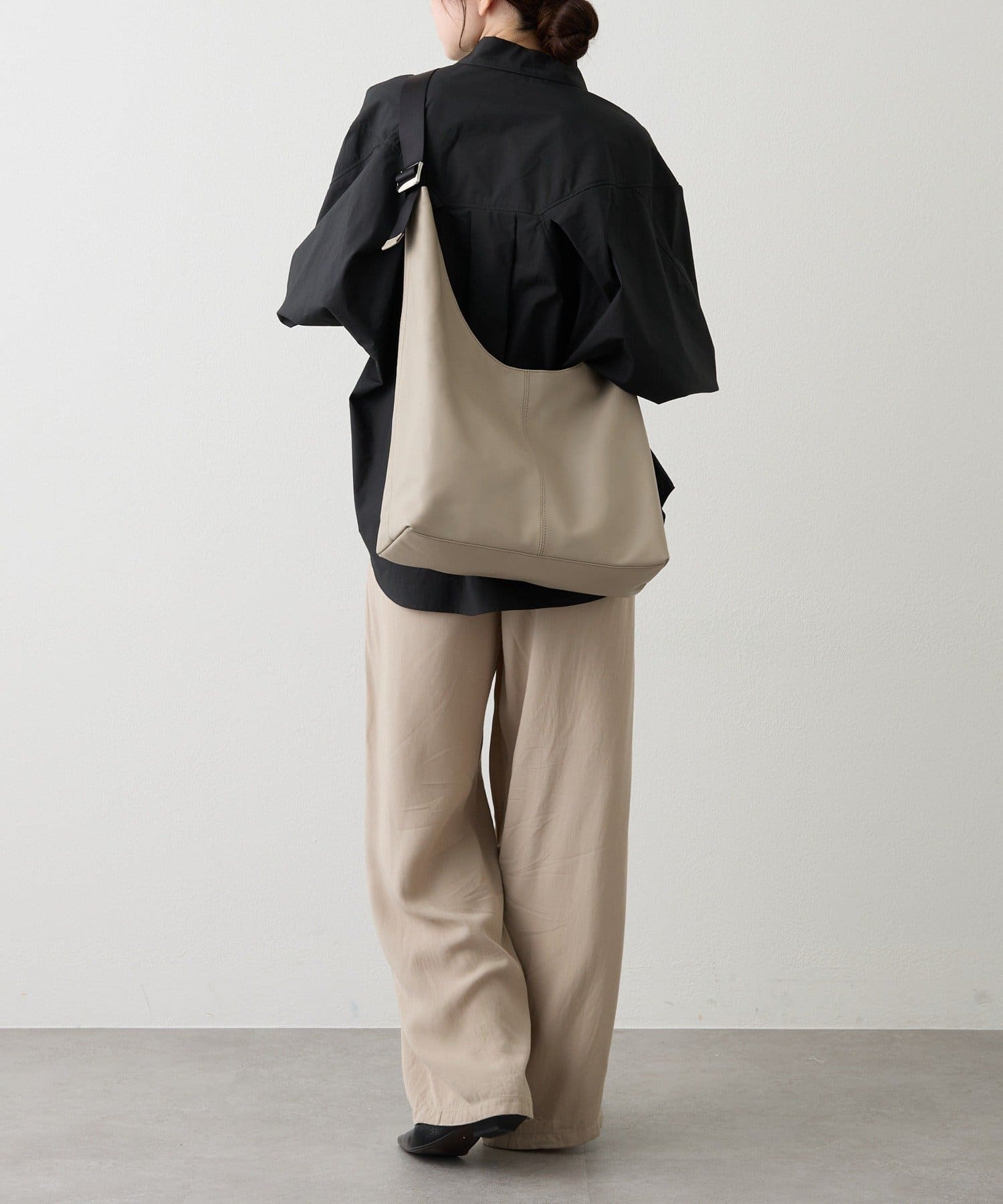 russet(ラシット) レザーホーボーバッグ L