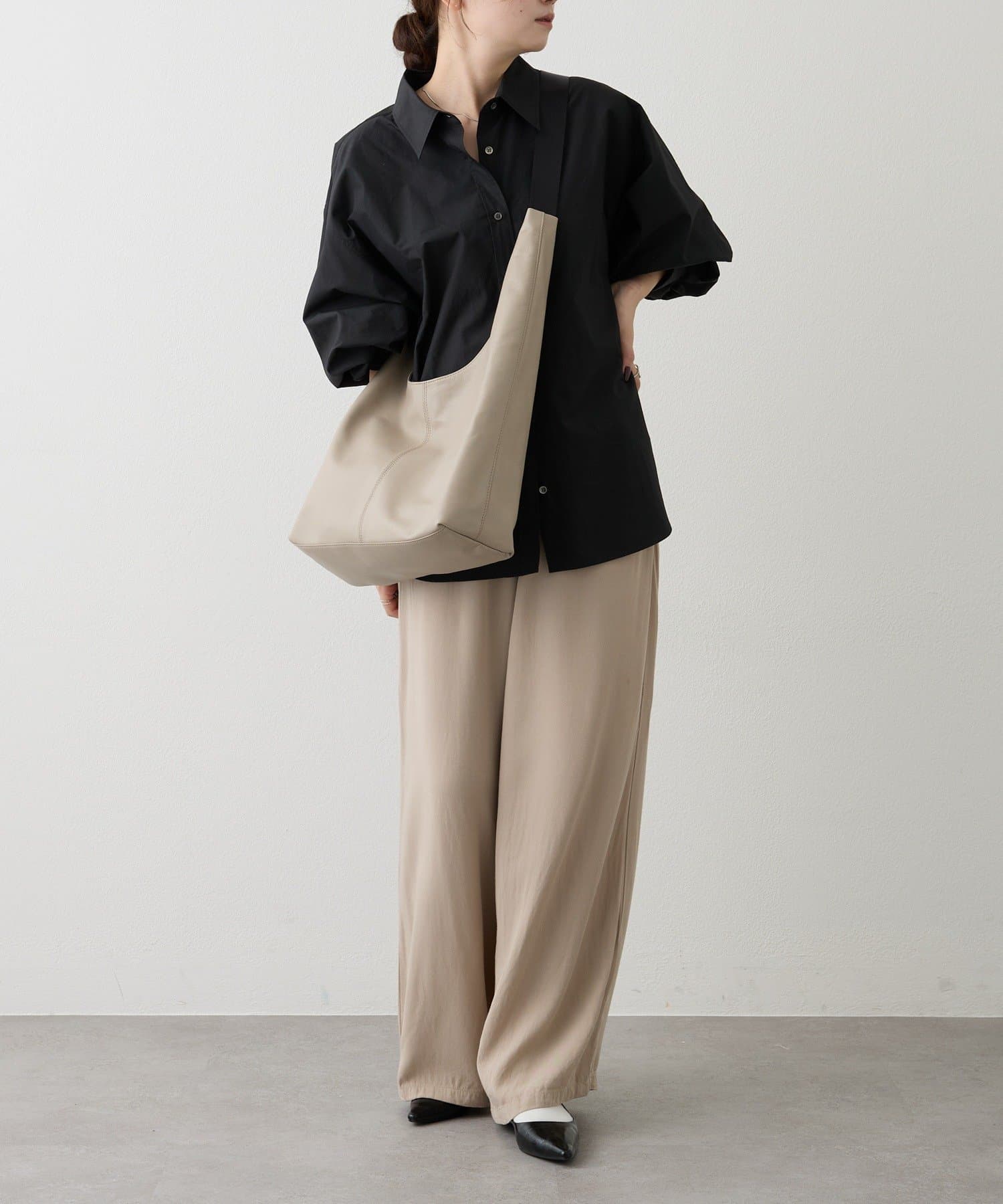 russet(ラシット) 《追加予約受付中》レザーホーボーバッグ L