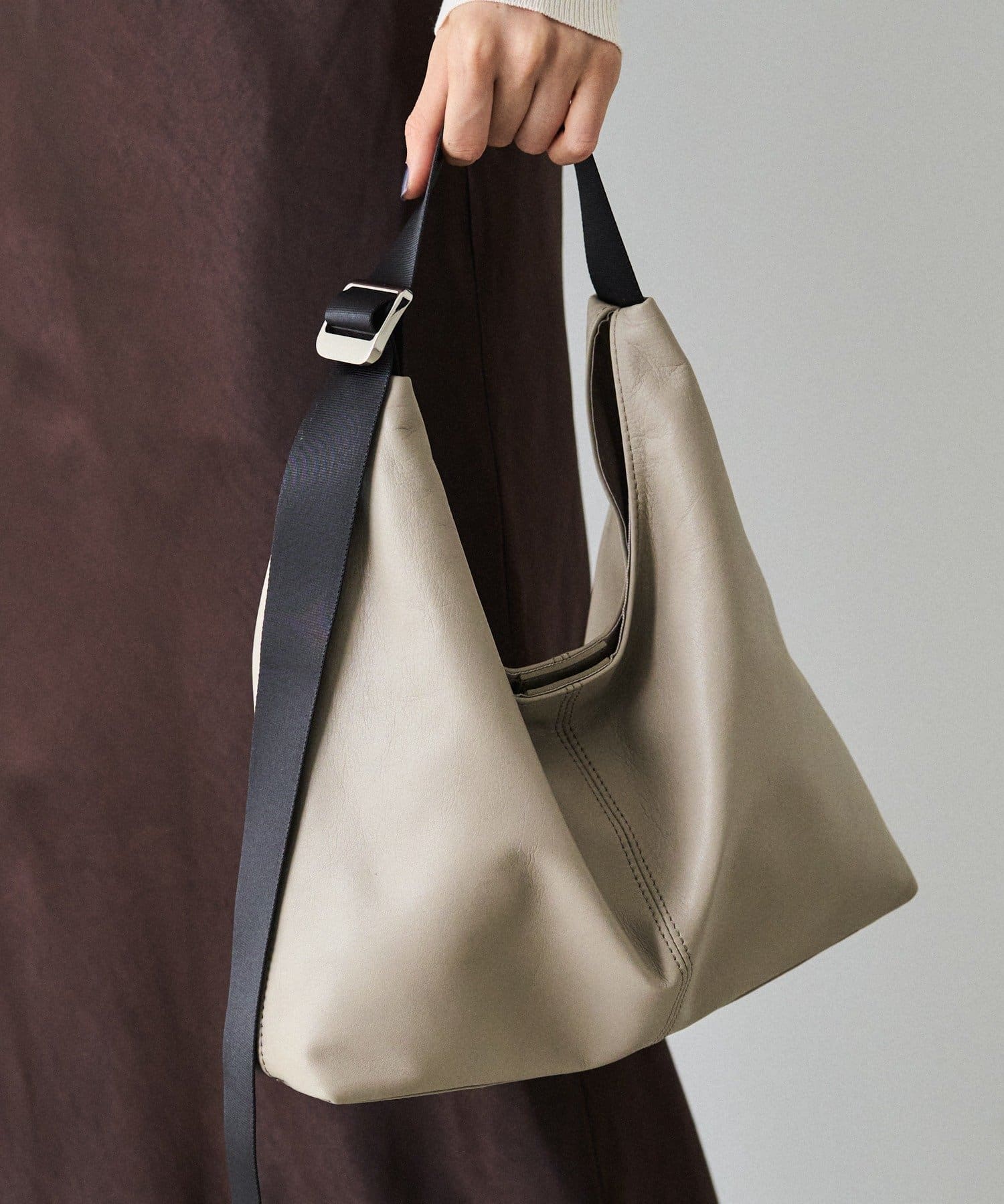 russet(ラシット) レザーホーボーバッグ M