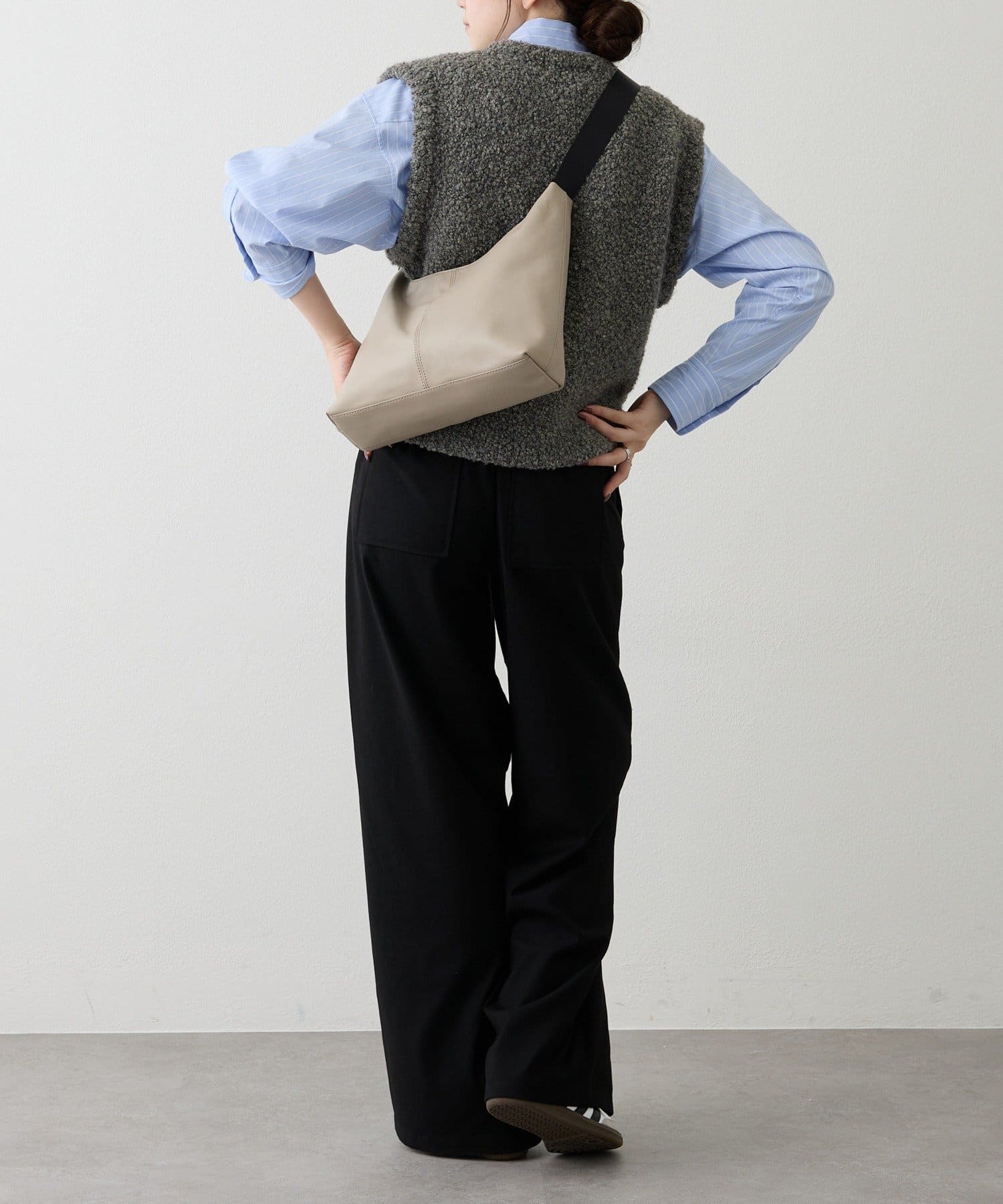 russet(ラシット) レザーホーボーバッグ M