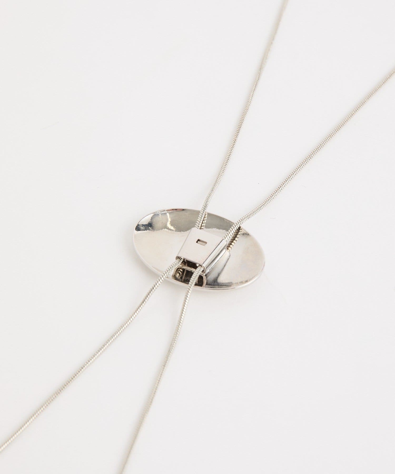 RIVE DROITE(リヴドロワ) 【スタイリングのポイントに】ループタイネックレス