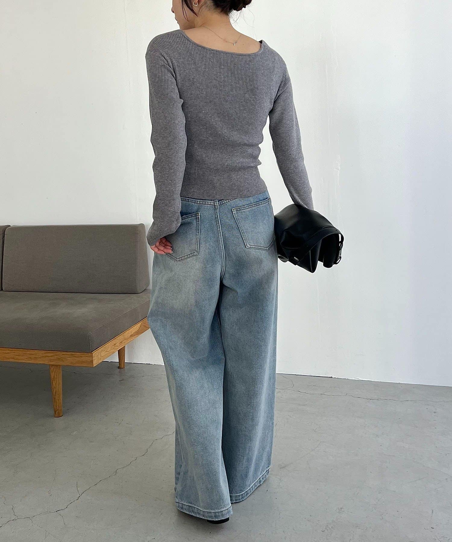 CAPRICIEUX LE'MAGE(カプリシュレマージュ) 【新色/ライトベージュ・グレー】クロスVネックニット