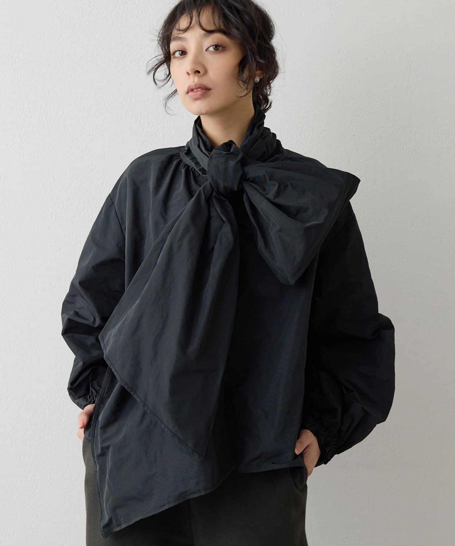 Whim Gazette(ウィム ガゼット) メモリータフタボウブラウス