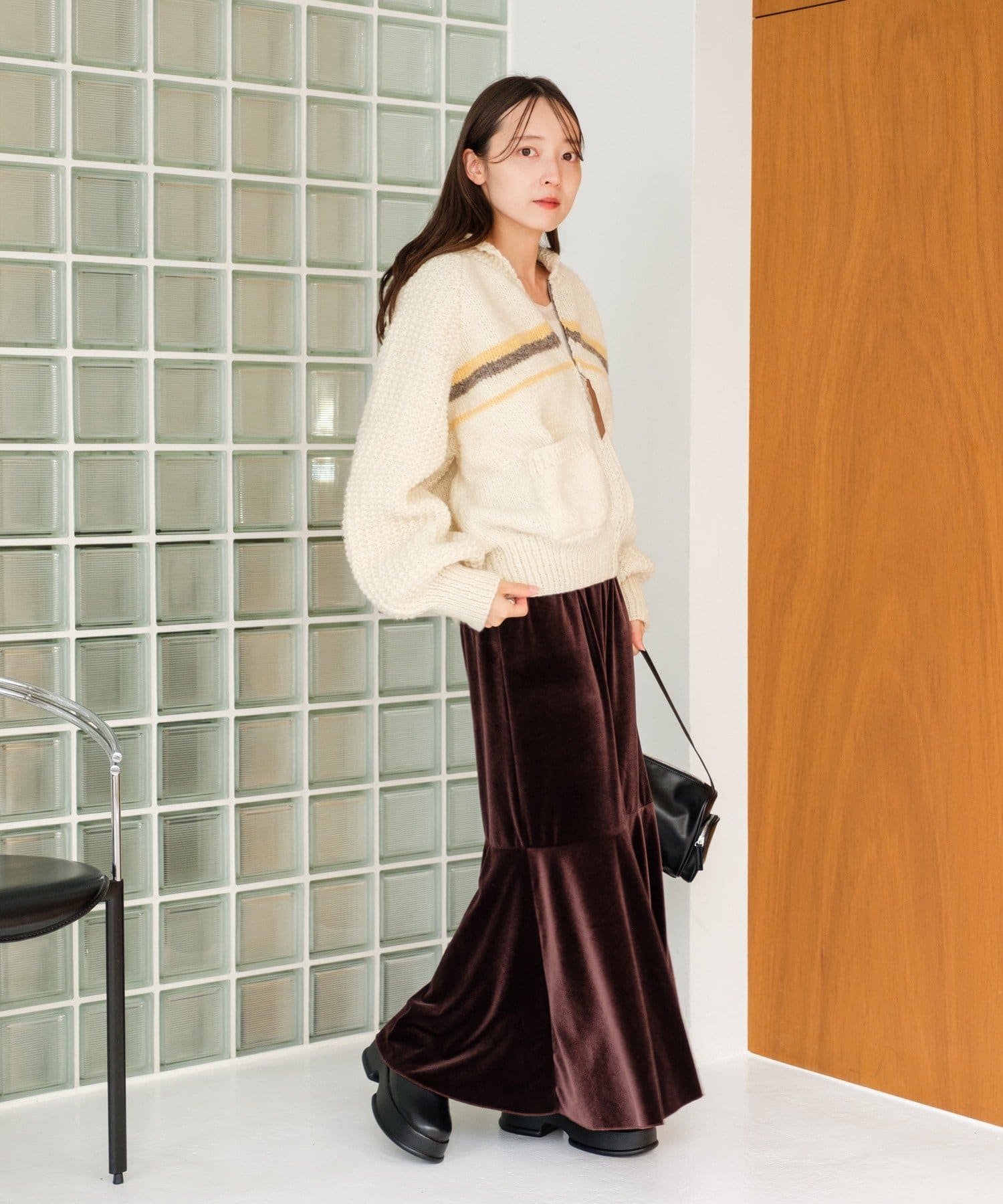 Kastane(カスタネ) 【WEB・一部店舗限定/2サイズ展開/低身長サイズ】ベロア裾フレアスカート