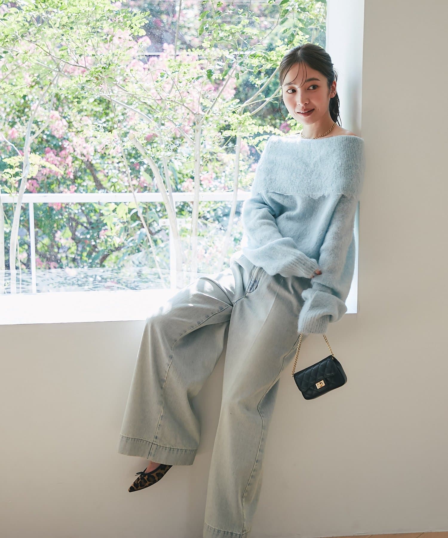 La boutique BonBon(ラブティックボンボン) オフショルシャギーニット