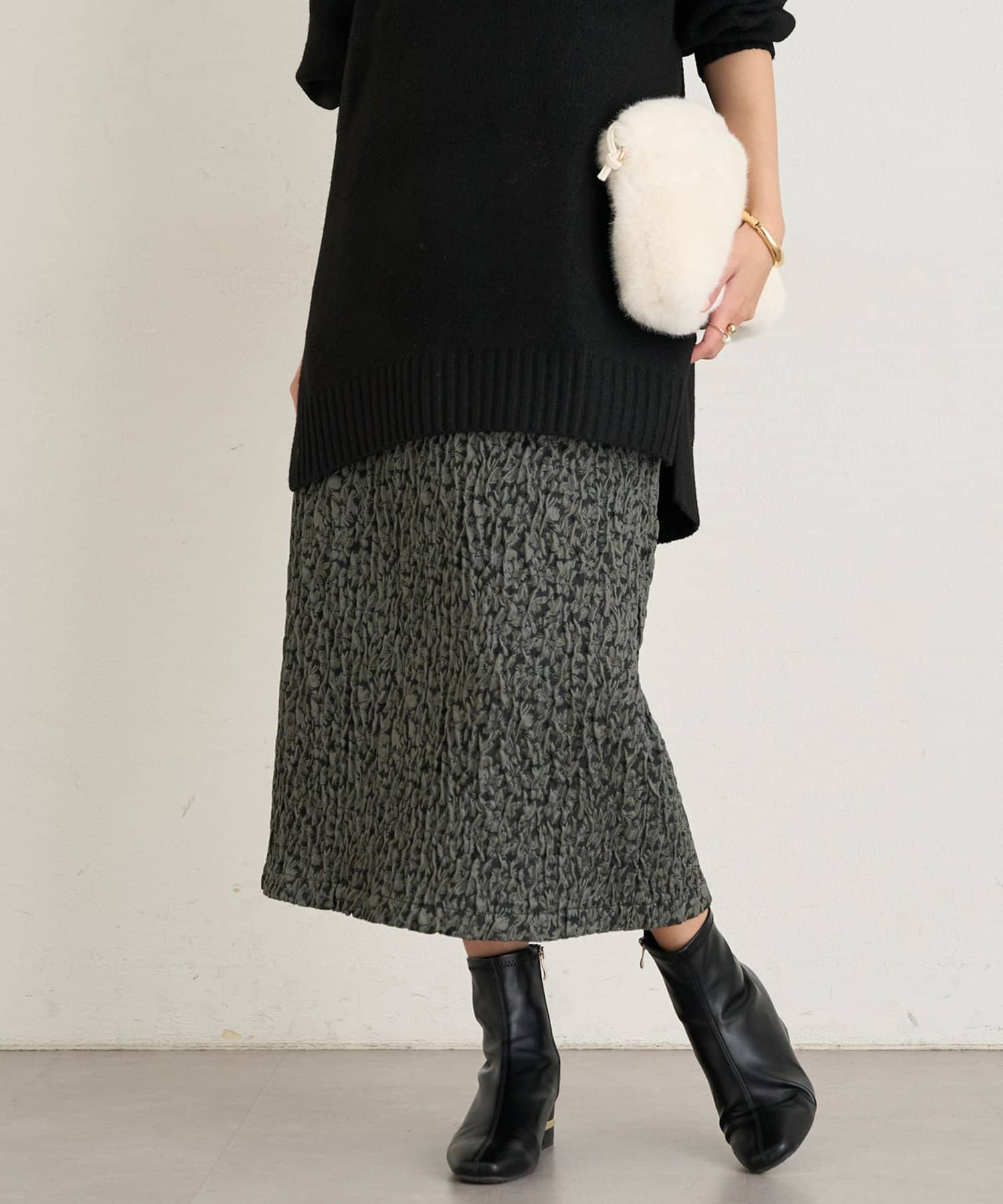 un dix cors(アンディコール) 《上品なムードに◎》フラワーシャンタンナロースカート