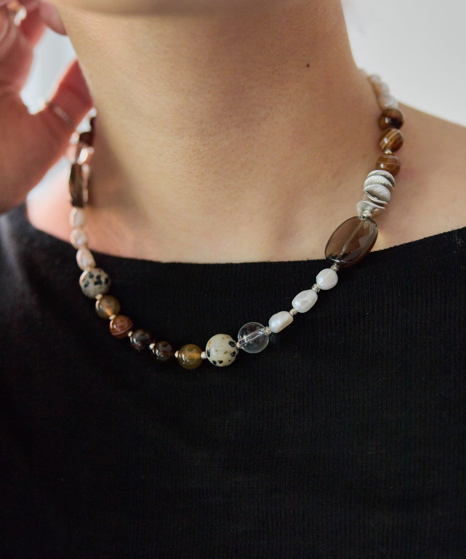 ear PAPILLONNER(イア パピヨネ) 《インフルエンサーuchida企画》天然石ハーモニーネックレス