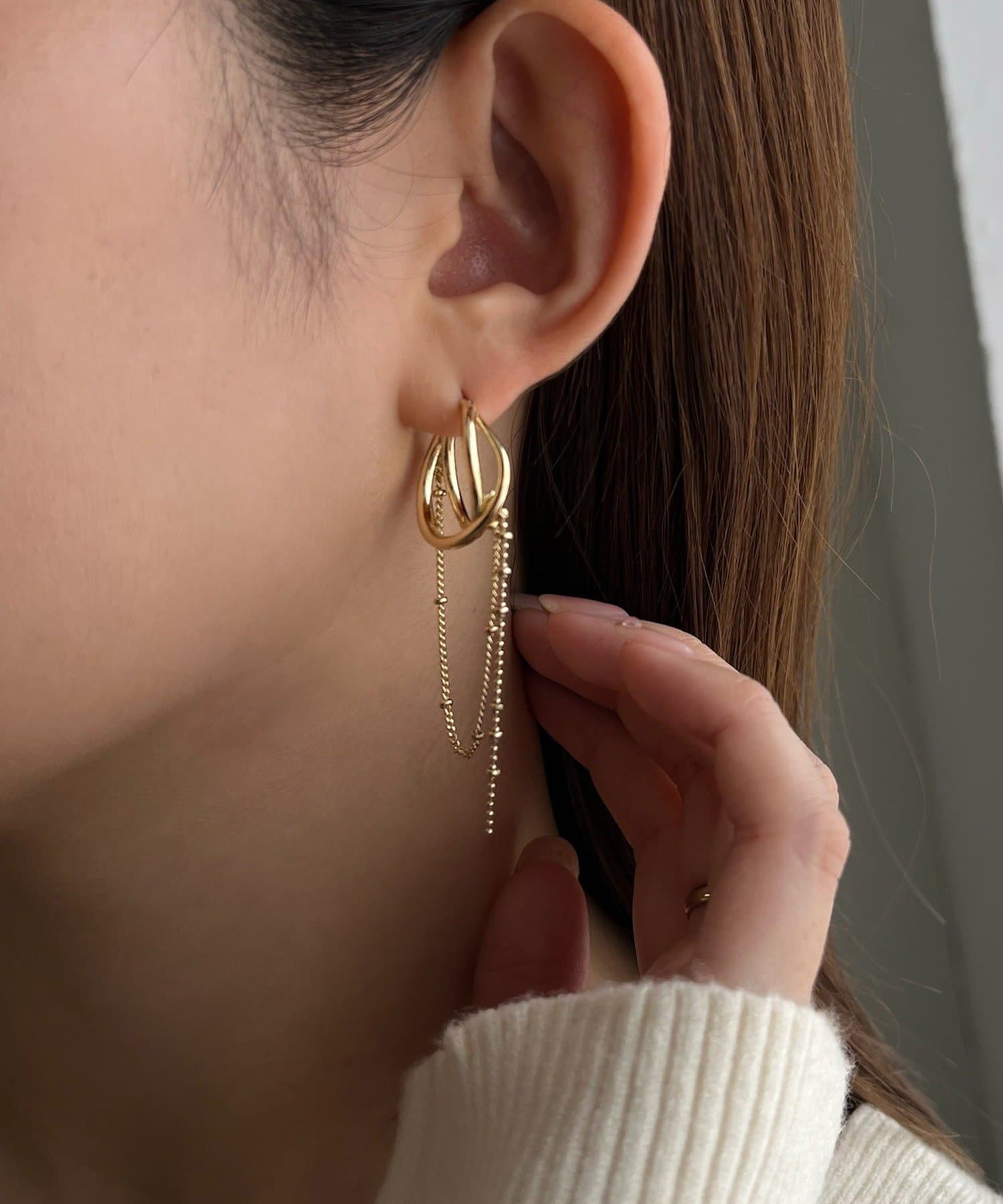 CAPRICIEUX LE'MAGE(カプリシュレマージュ) 〈GOLDY/ゴールディ〉2連フープツブチェーンピアス