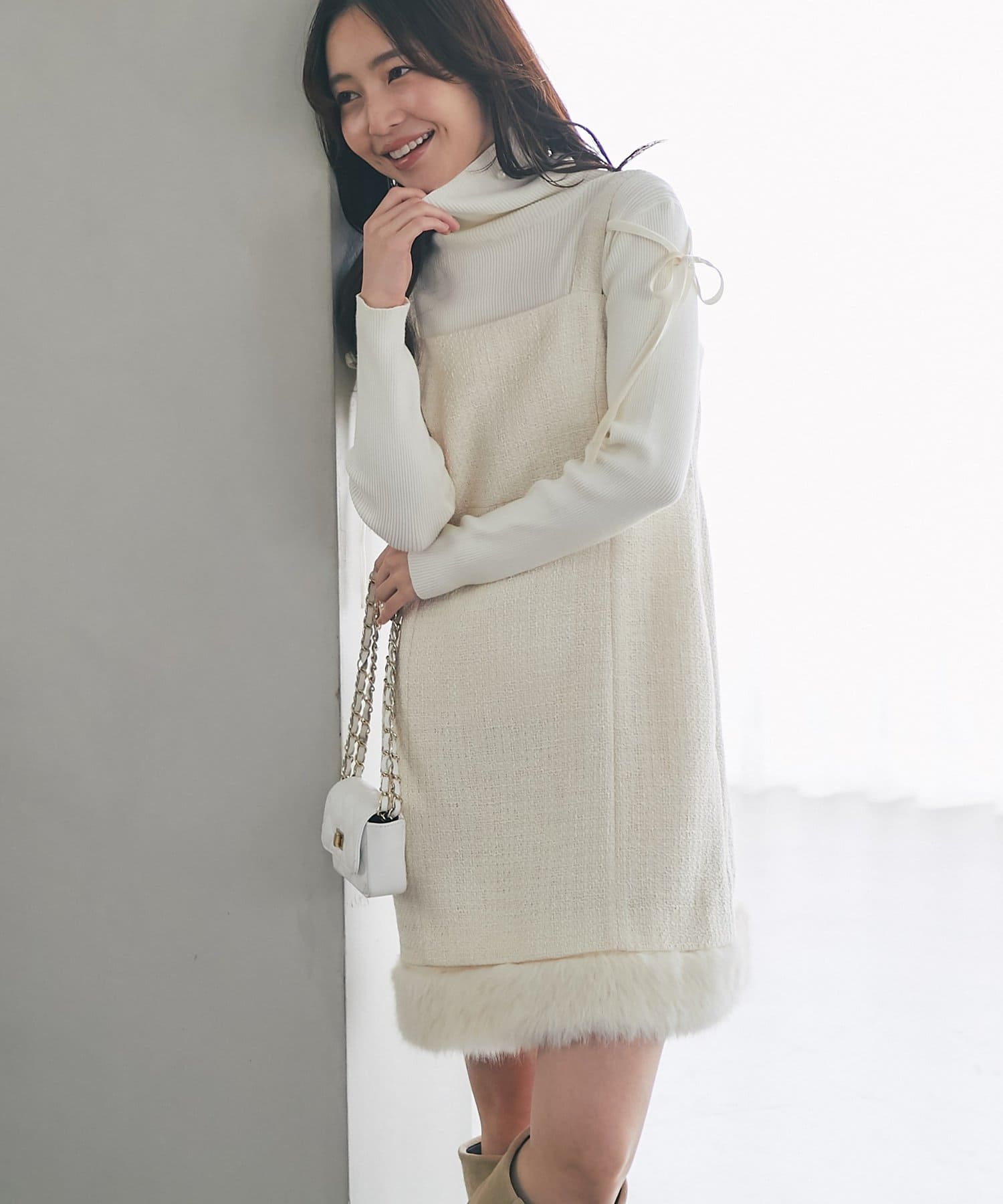 La boutique BonBon(ラブティックボンボン) ファンシーツイードフェイクファー付きジャンドレ