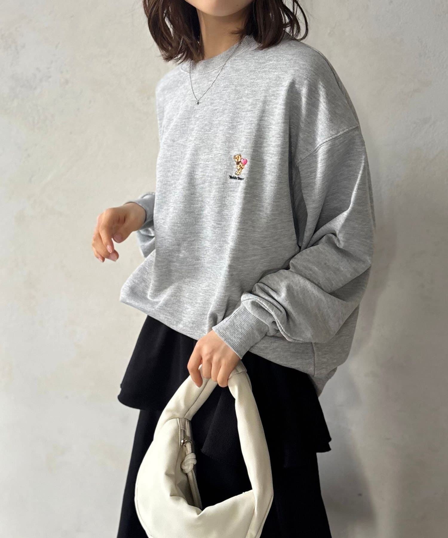 LOCUST(ローカスト) 【Teddy】刺繍スウェットハートクマ