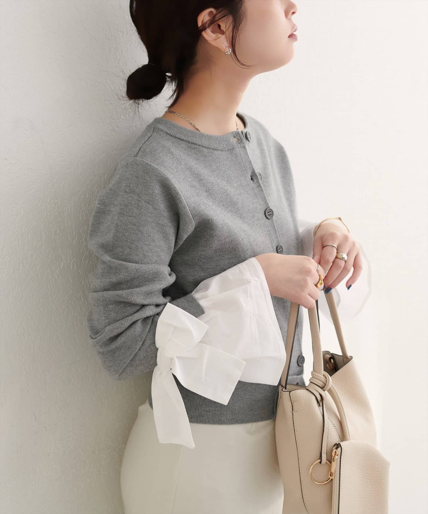 natural couture(ナチュラルクチュール) 【WEB限定】袖口リボンクルーネックカーデ