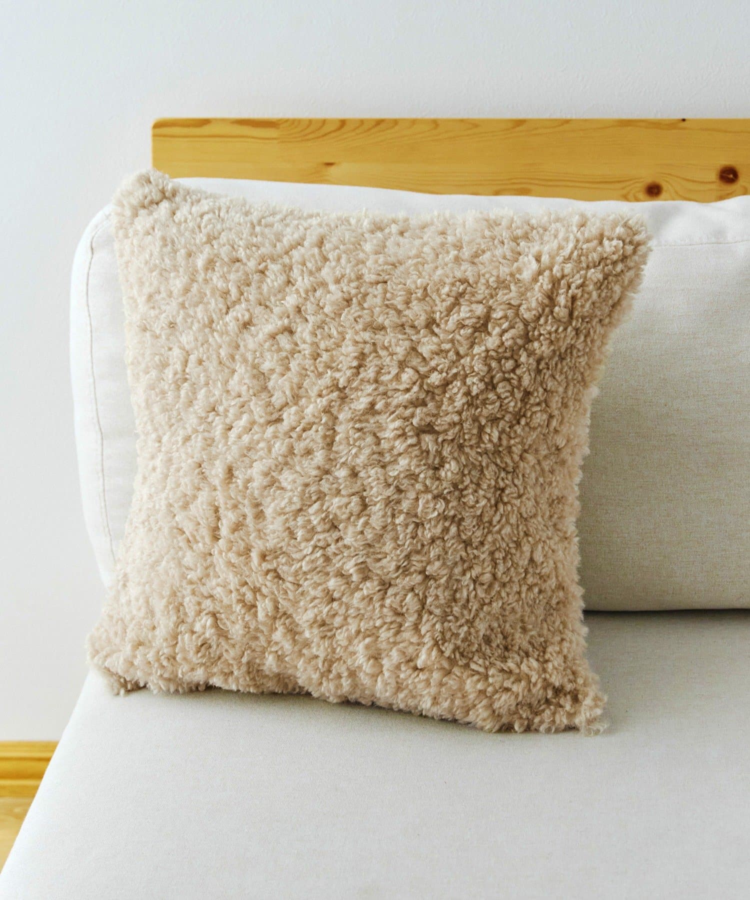 salut!(サリュ) ボリュームボアクッションカバー：45×45cm／チェックとモコモコ