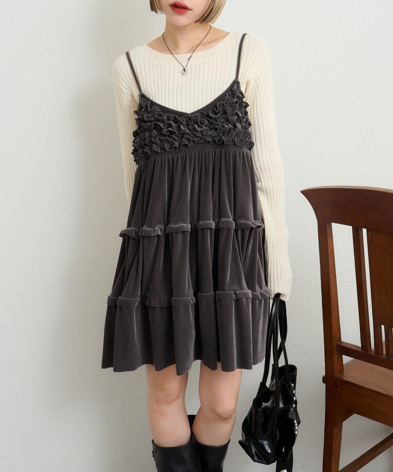 w closet(ダブルクローゼット) 【着回し力NO.1】ベロアフリルキャミワンピ