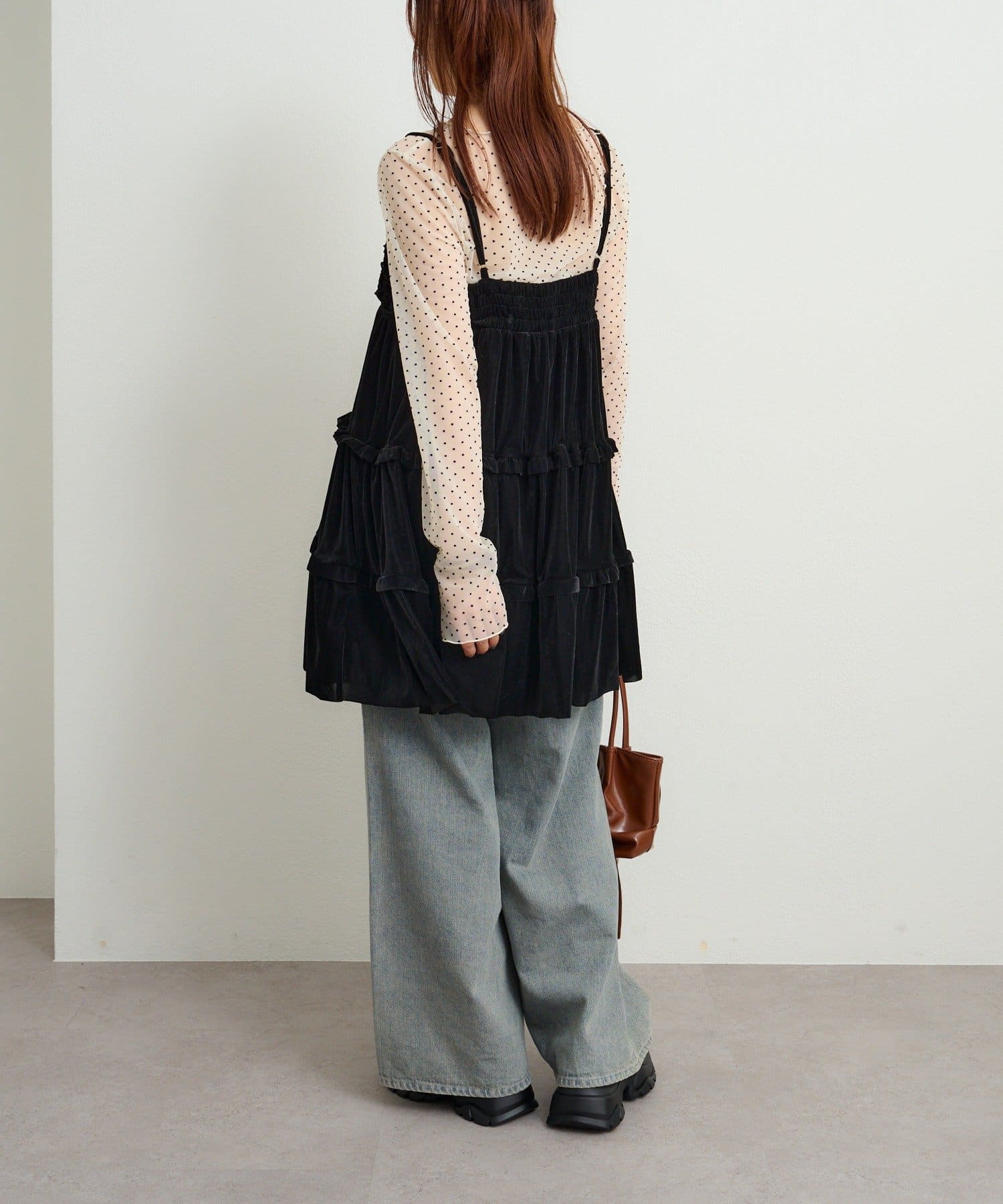 w closet(ダブルクローゼット) 【着回し力NO.1】ベロアフリルキャミワンピ