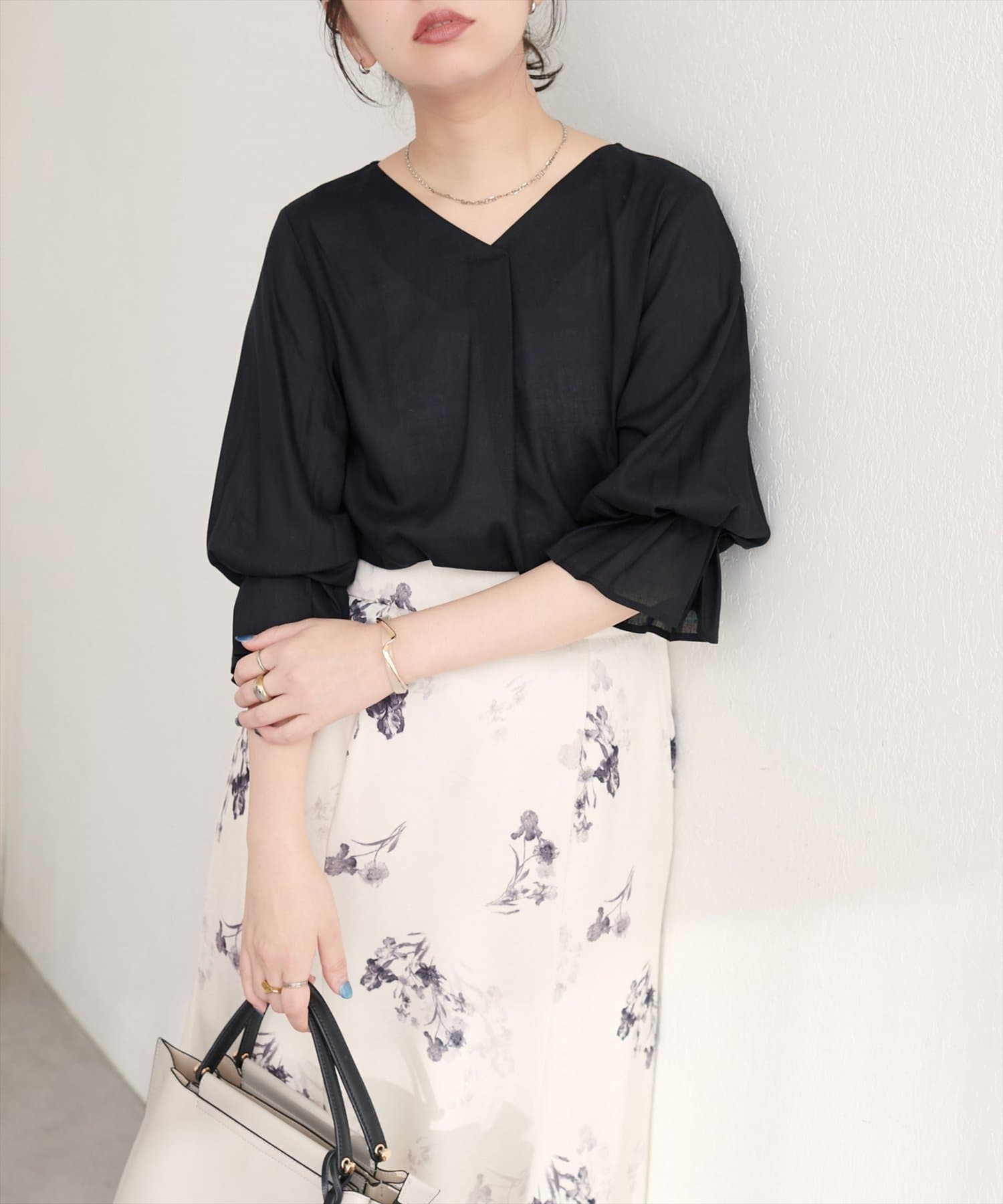 natural couture(ナチュラルクチュール) 【WEB限定】麻レーヨンタック袖ブラウス