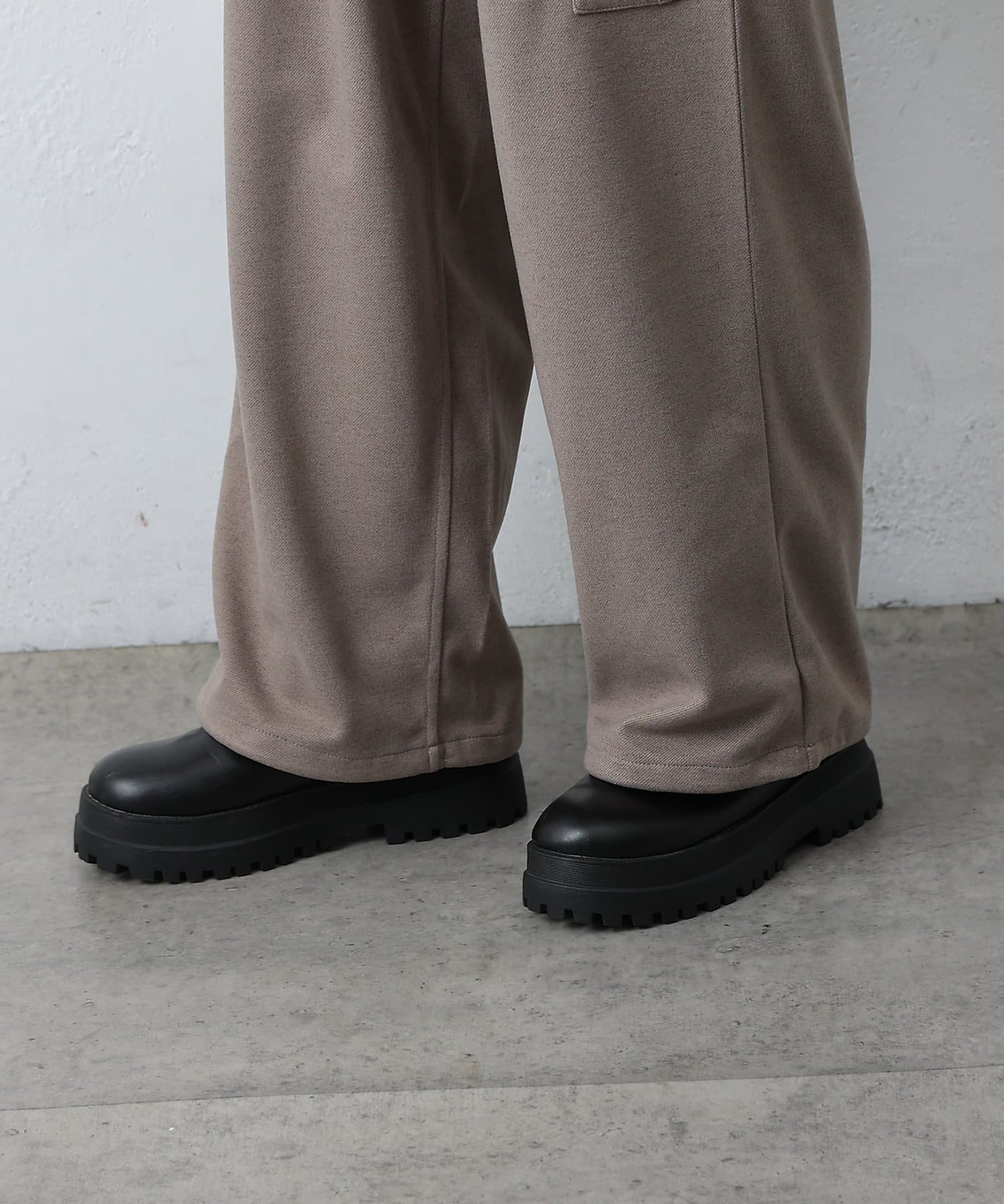 COLONY 2139(コロニー トゥーワンスリーナイン) ウールライクジャージーカーゴパンツ