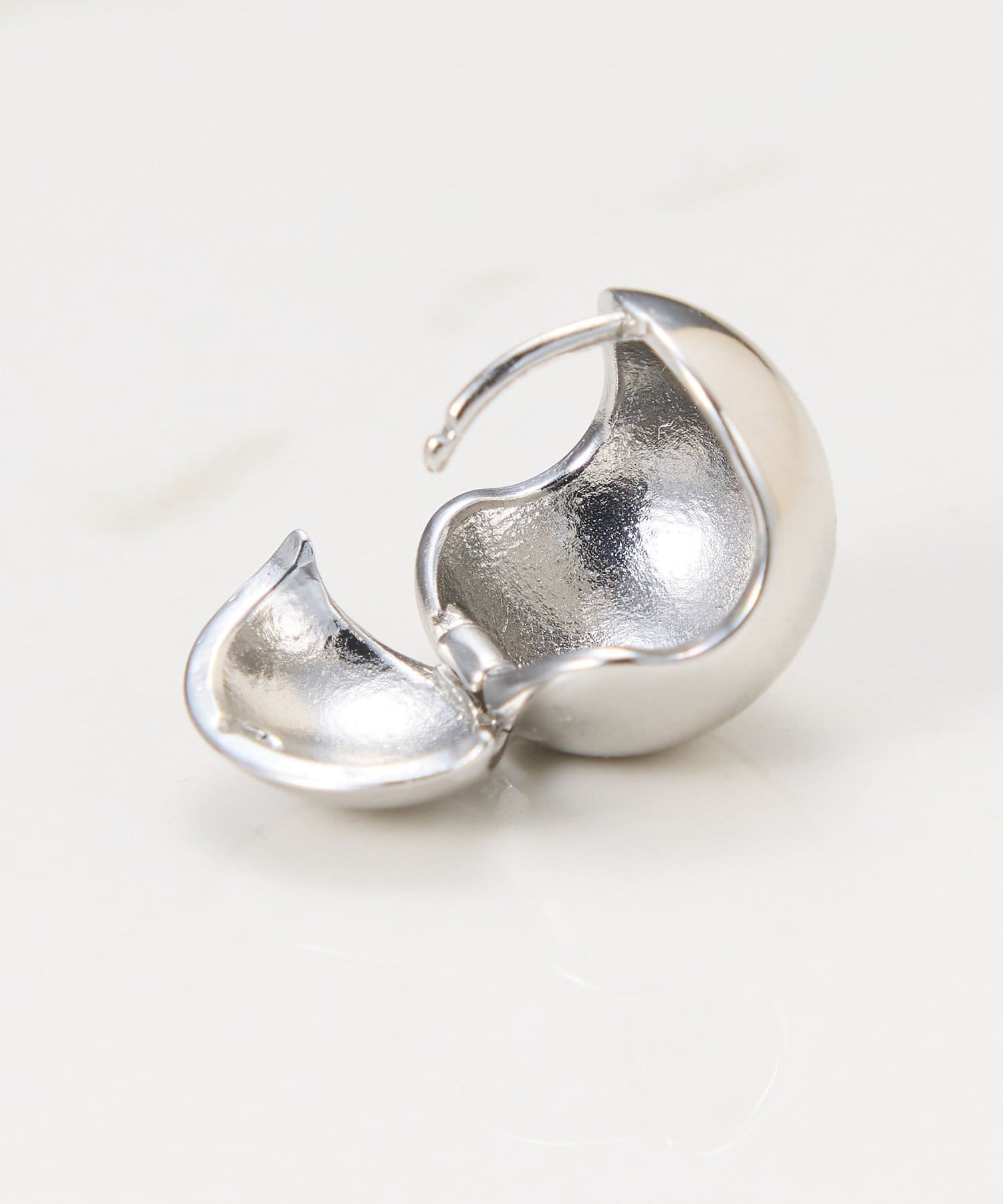 COLLAGE GALLARDAGALANTE(コラージュ ガリャルダガランテ) 【PAPILLONNER/パピヨネ】ボールピアス