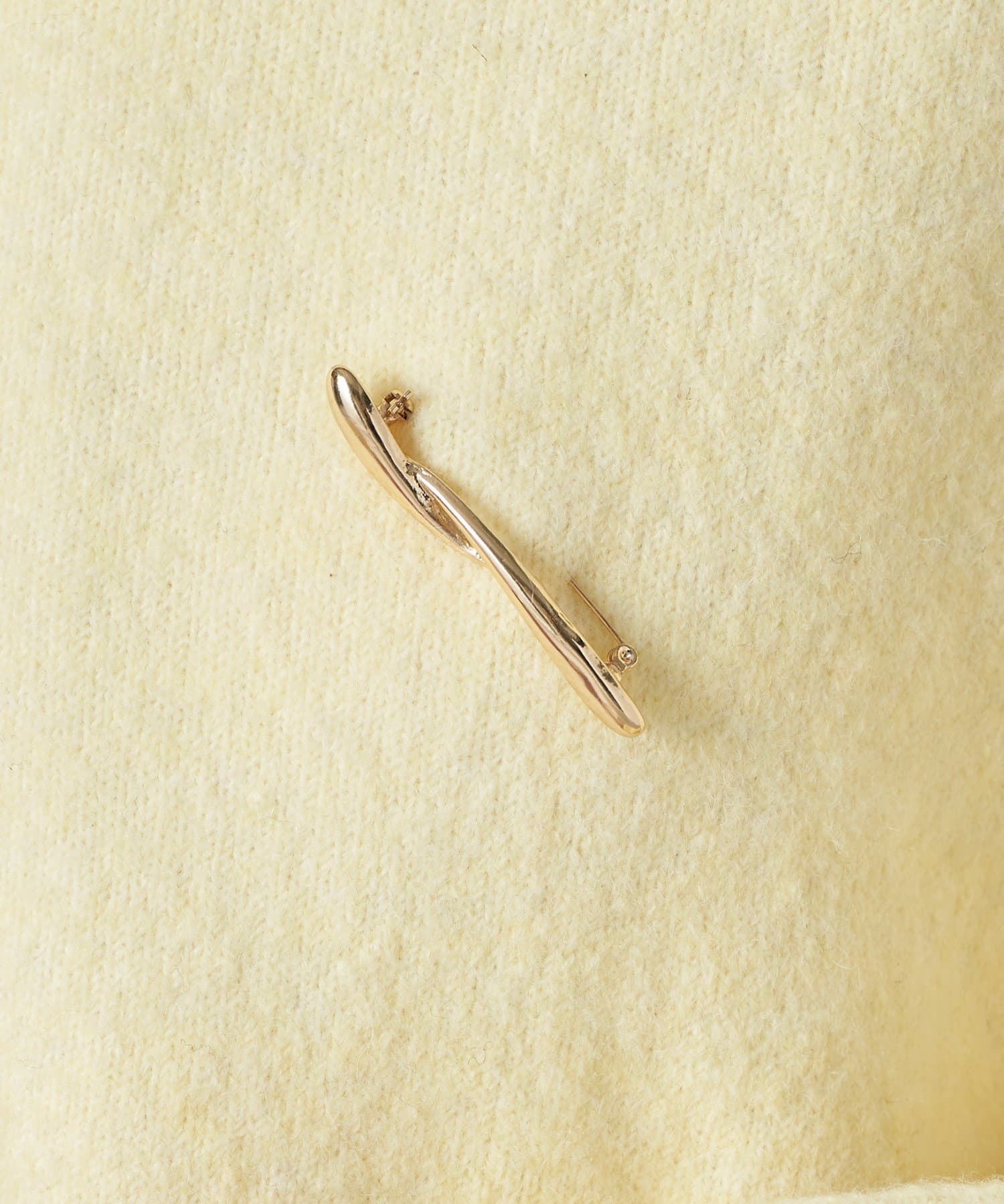 COLLAGE GALLARDAGALANTE(コラージュ ガリャルダガランテ) 【PAPILLONNER/パピヨネ】ニュアンスラインブローチ