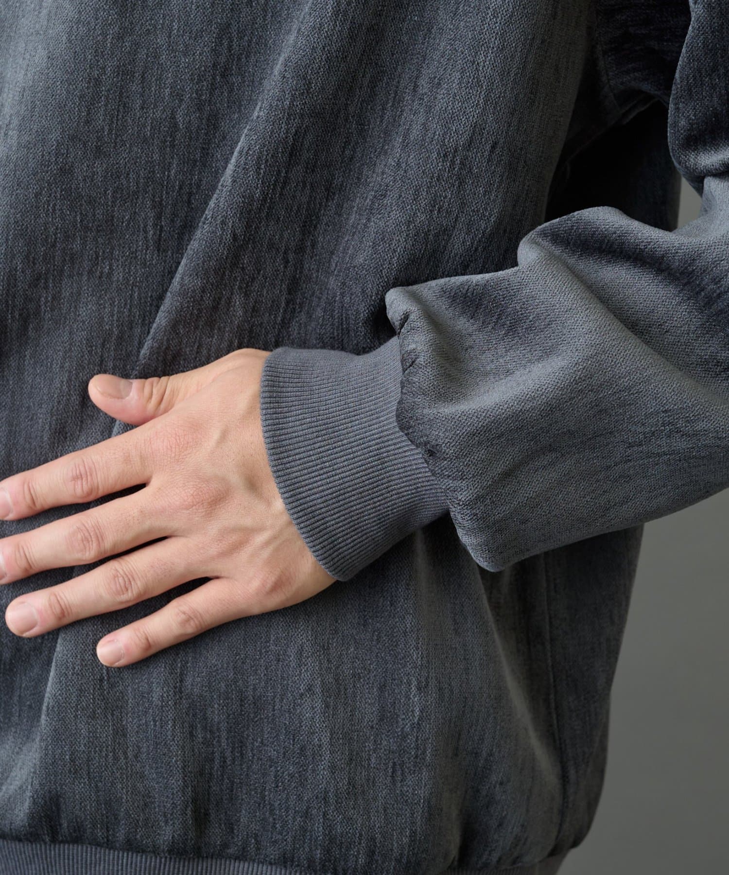 COLONY 2139(コロニー トゥーワンスリーナイン) フェードモールクルーネックプルオーバー