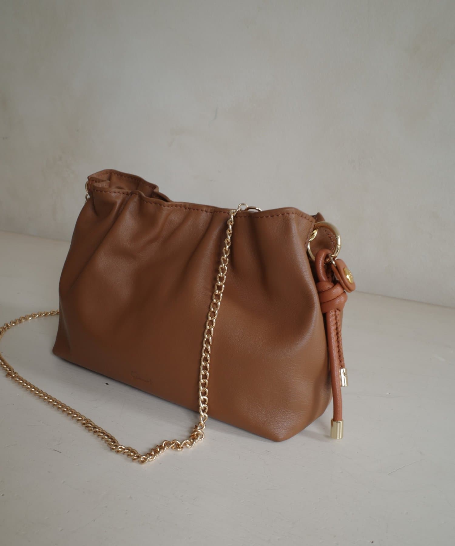 gemeil(ジェムイル) レザーノットチャーム(PT-318)