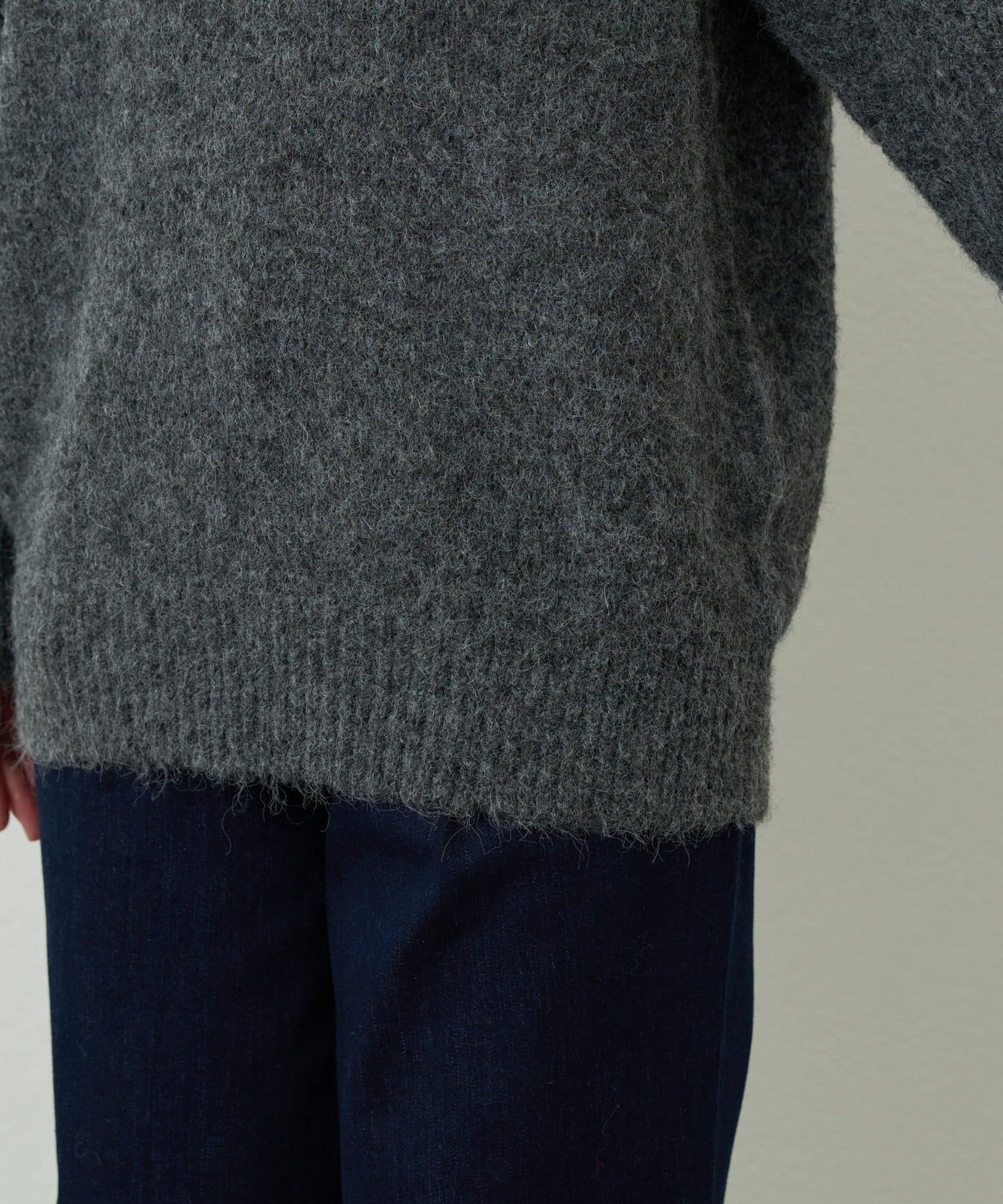 un dix cors(アンディコール) 《ふんわり暖か》アルパカタッチラグランニット