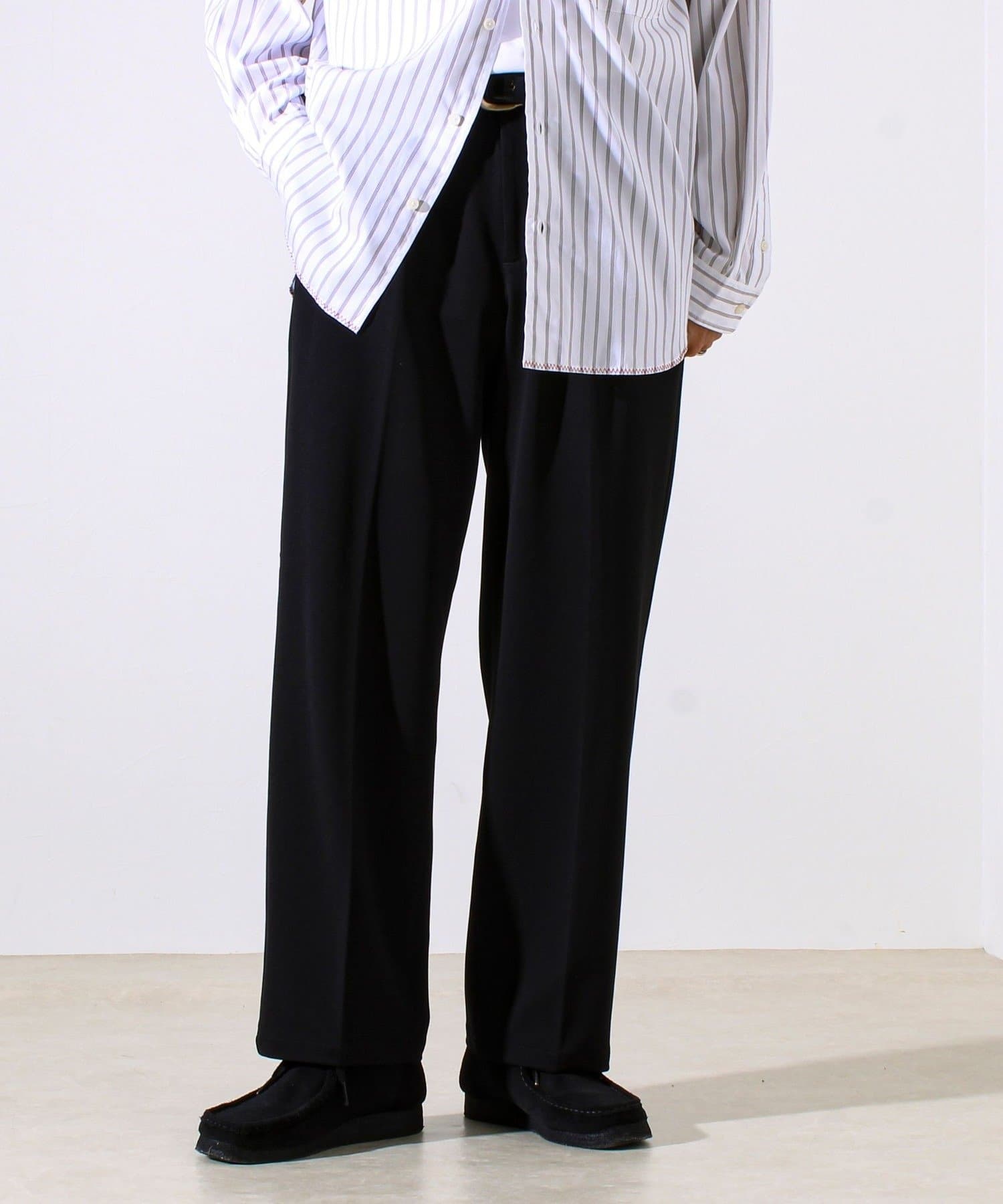 FREDY & GLOSTER(フレディ アンド グロスター) 【細すぎず太すぎない絶妙バランス】TRストレッチ ミディアムストレートパンツ