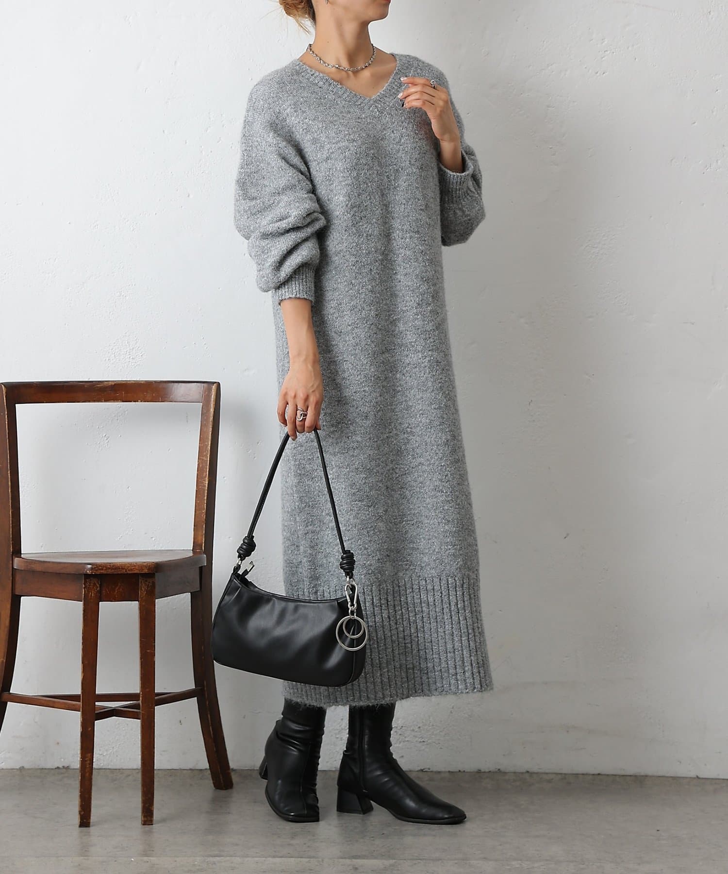 COLONY 2139(コロニー トゥーワンスリーナイン) アルパカタッチVネックワンピース