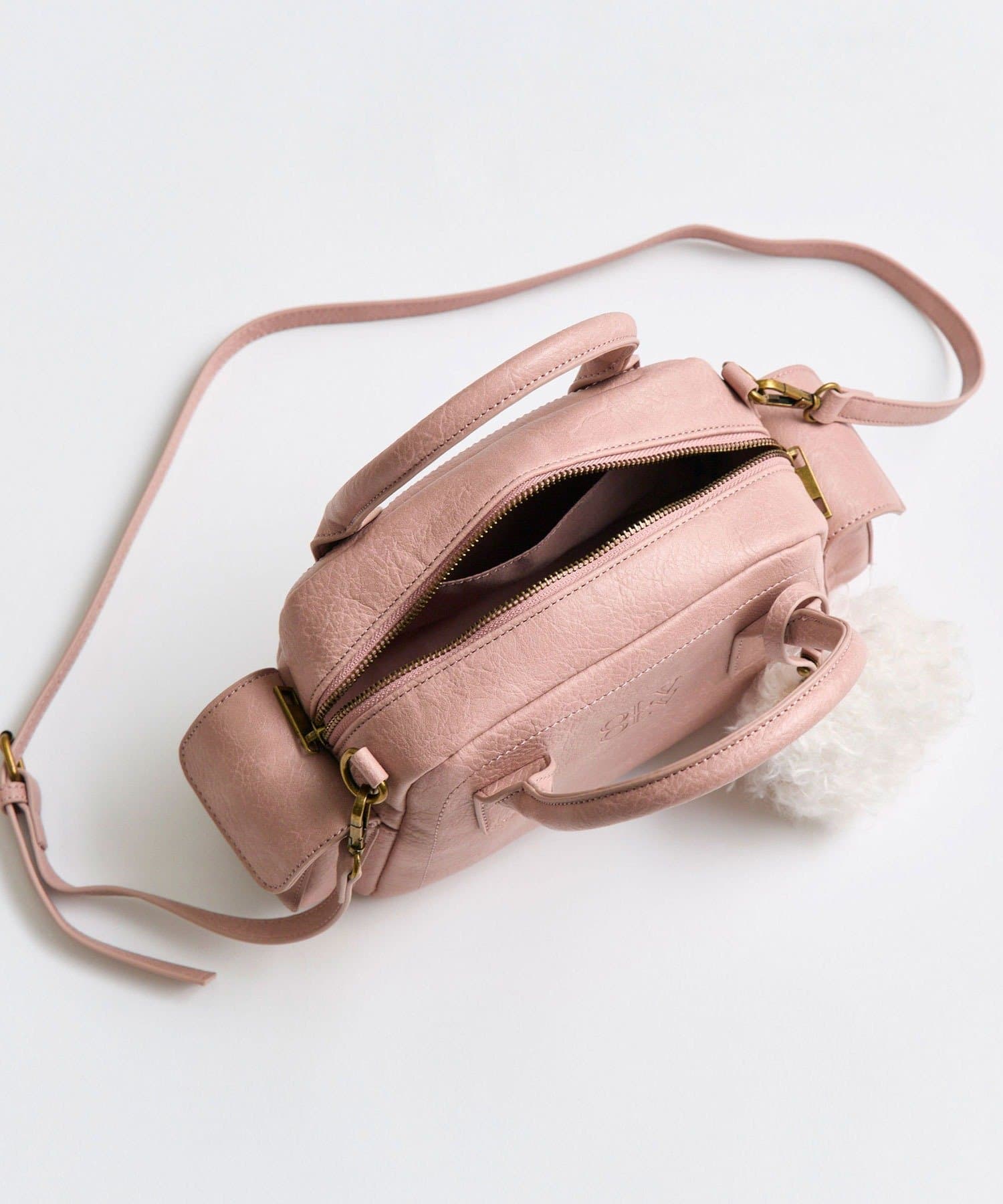 OLIVE des OLIVE(オリーブ デ オリーブ) ふわふわポーチ付きボストンバッグ