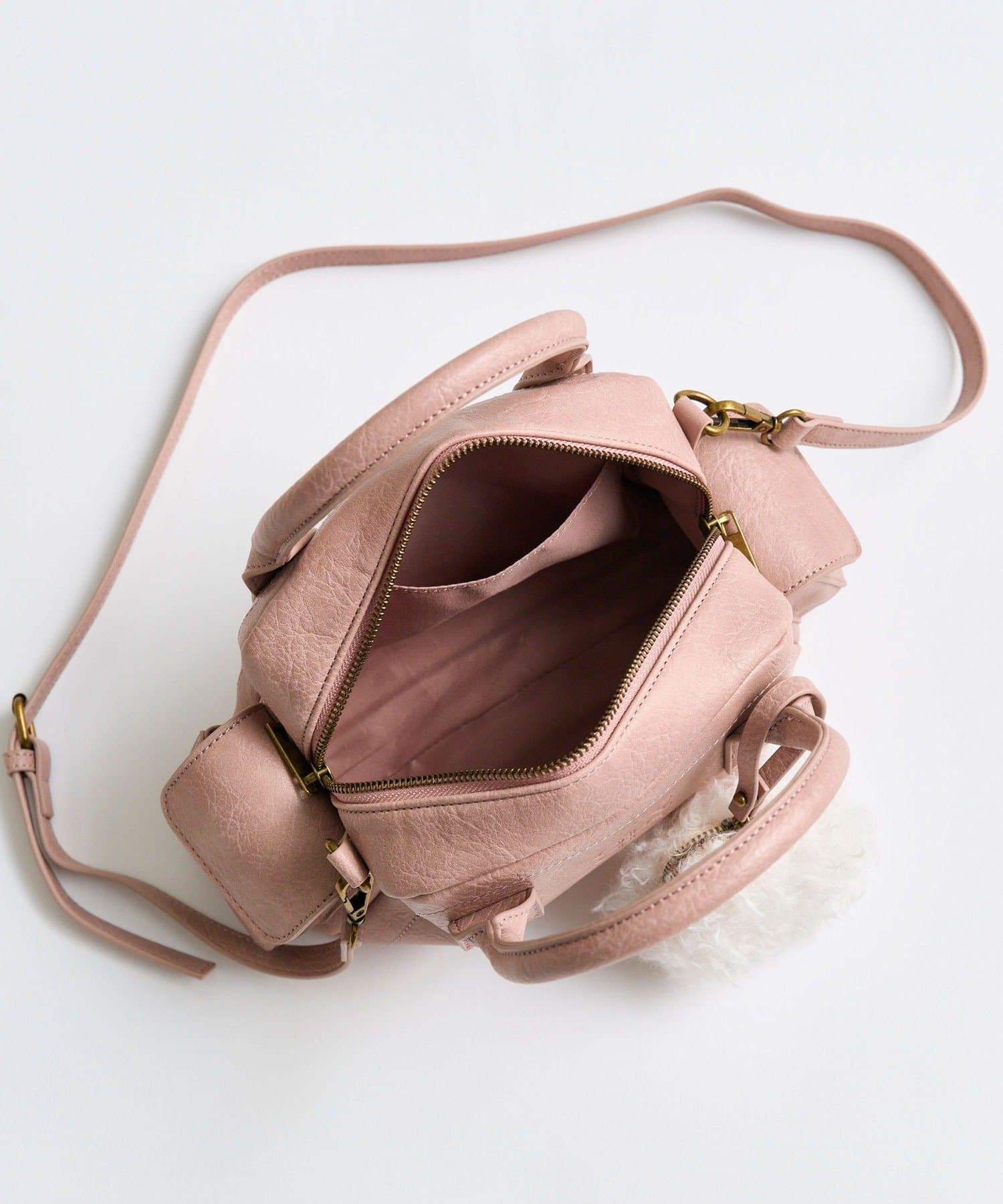 OLIVE des OLIVE(オリーブ デ オリーブ) ふわふわポーチ付きボストンバッグ