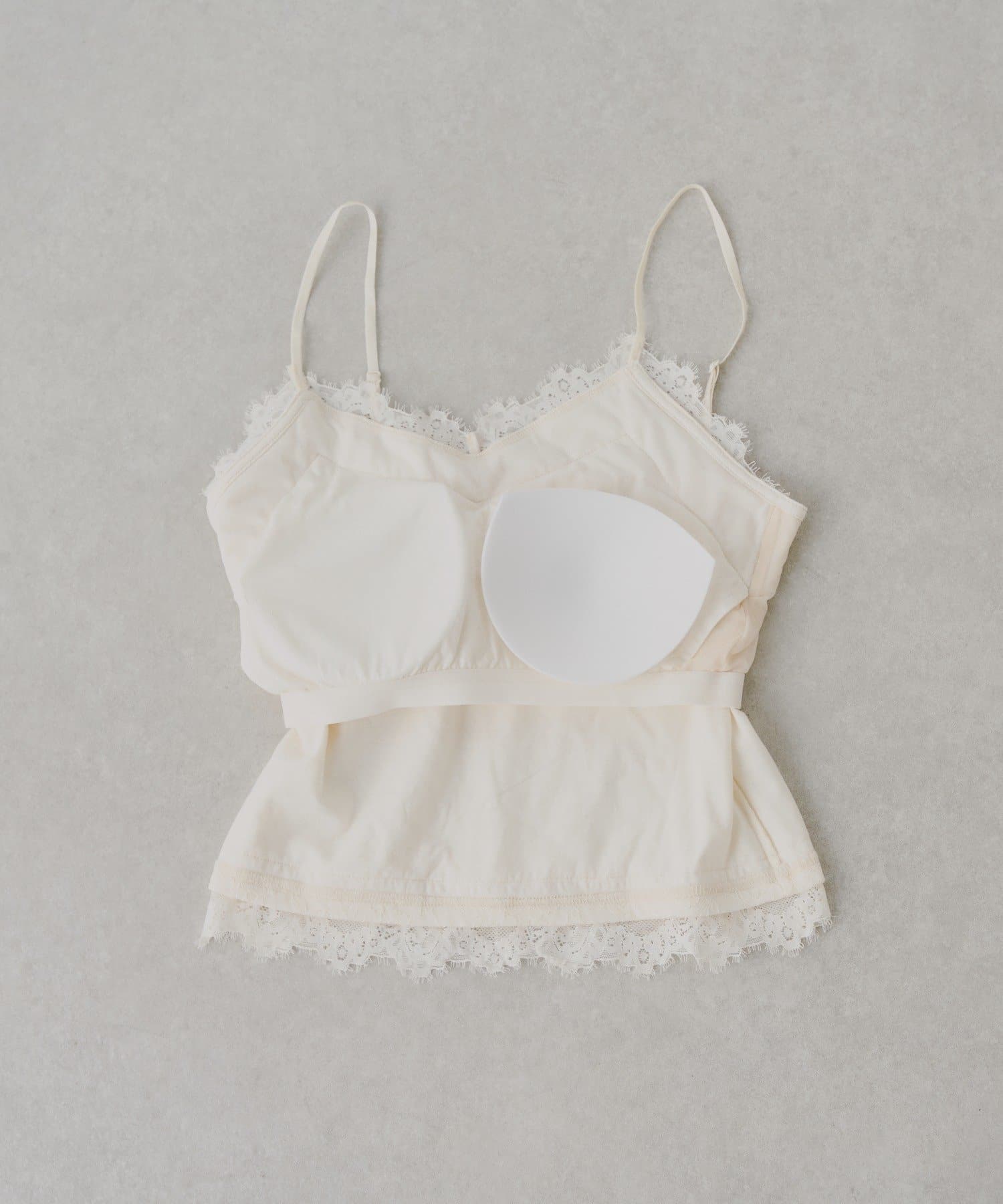 Chico(チコ) カップ付き総レースキャミ