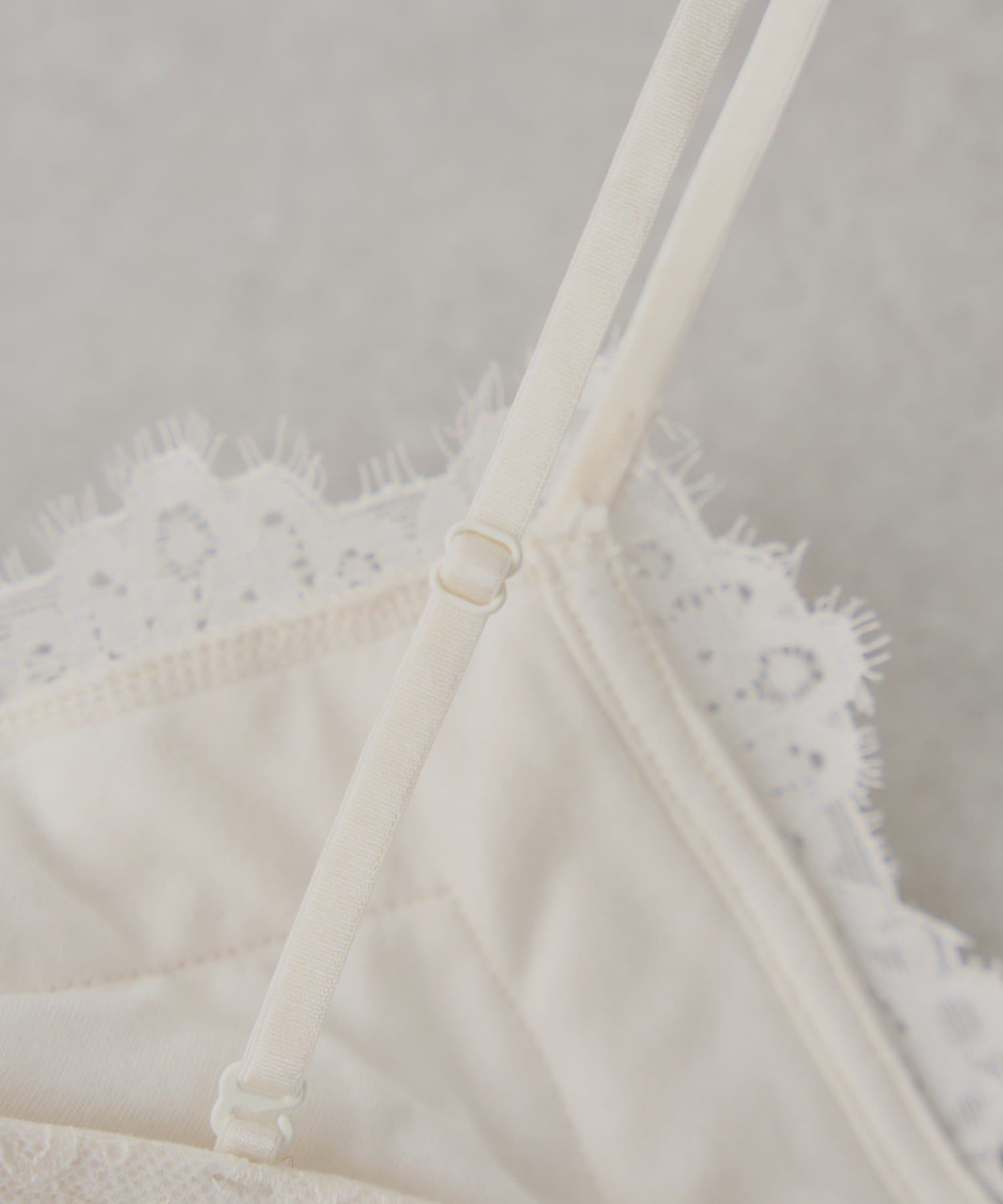 Chico(チコ) カップ付き総レースキャミ