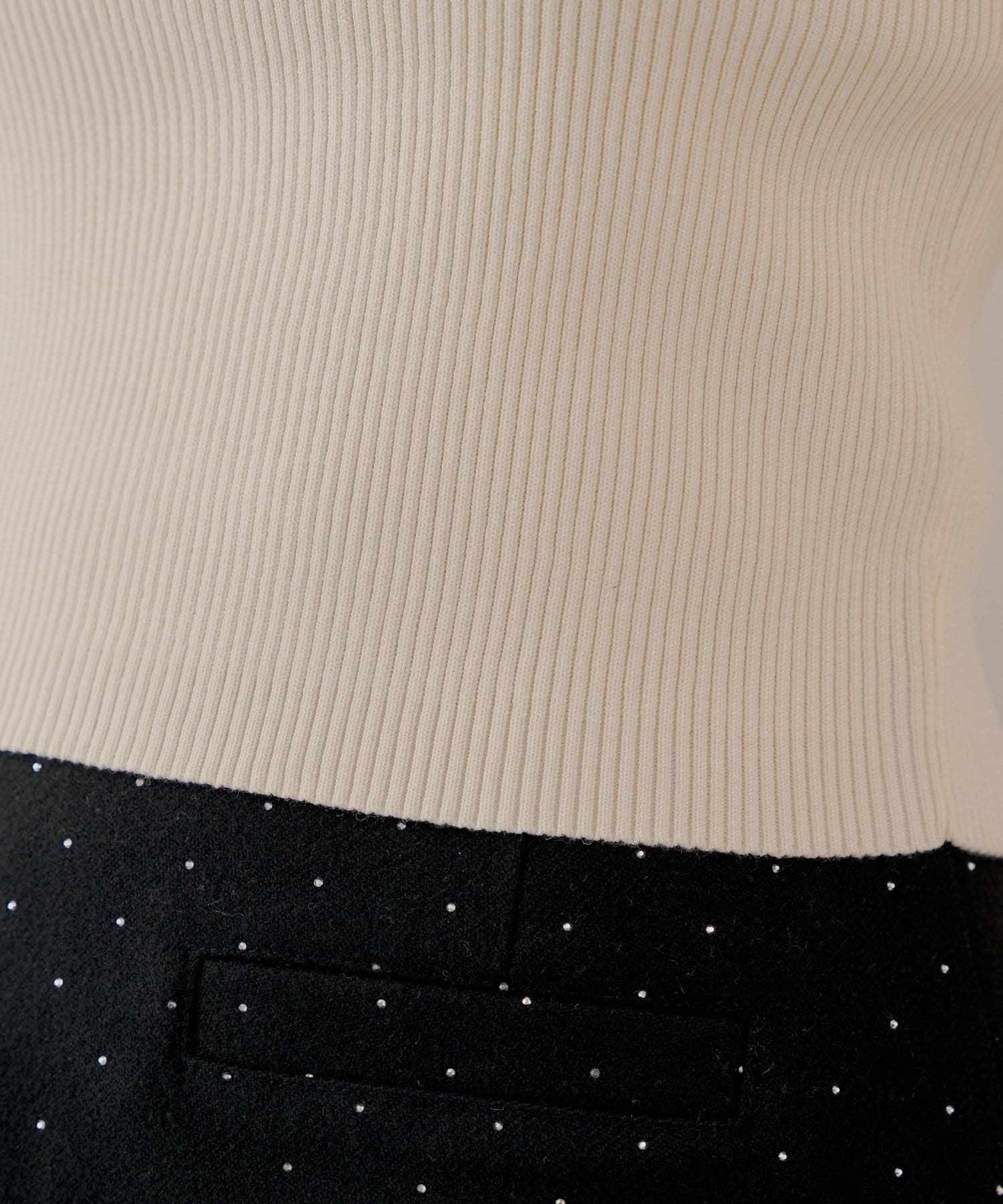 Chico(チコ) ボリュームファーオフショルニット