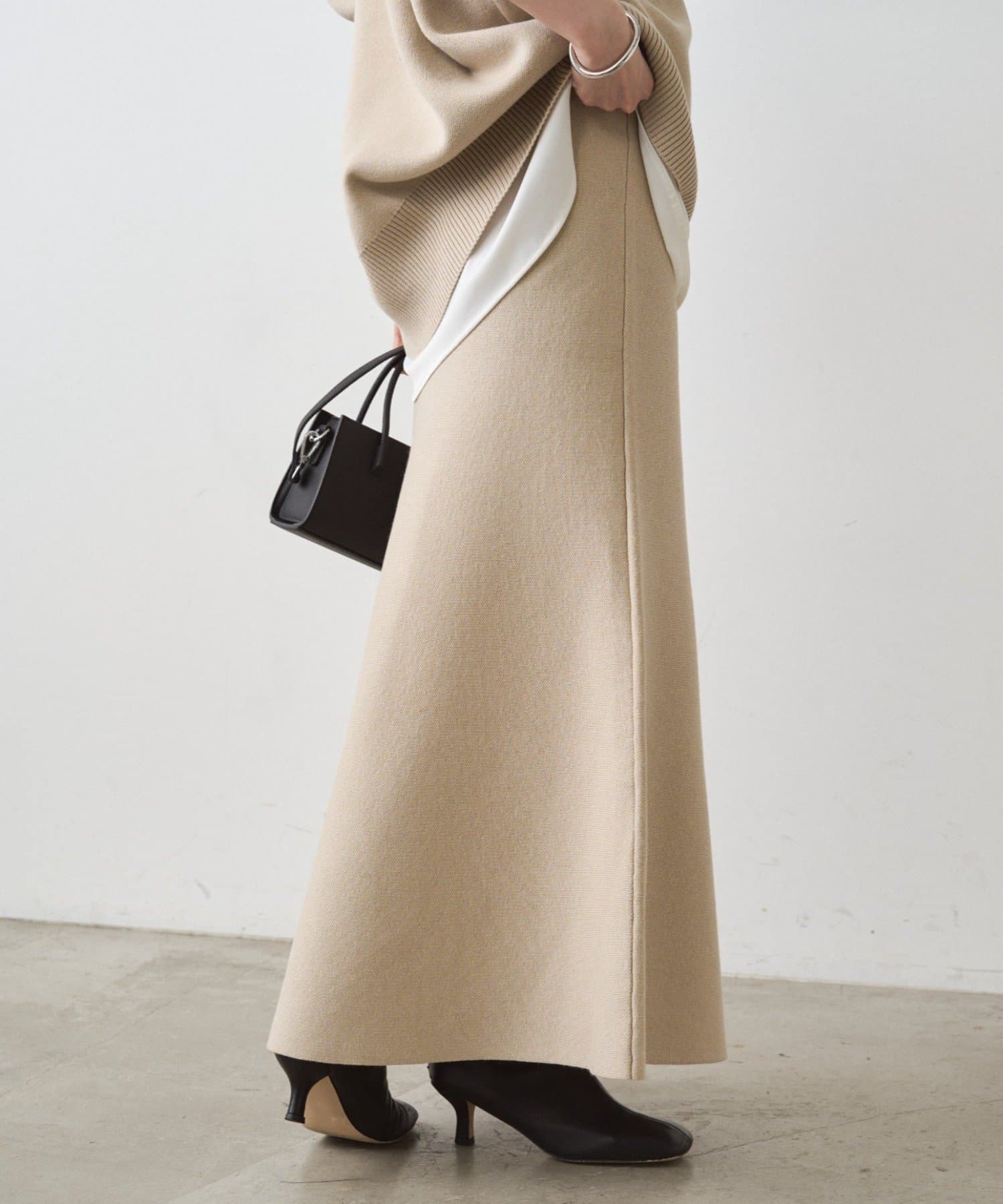 LOUNGEDRESS(ラウンジドレス) 【新色ライトベージュ登場！】@_shirabe.s_コラボ / スウェットライクマーメイドニットスカート