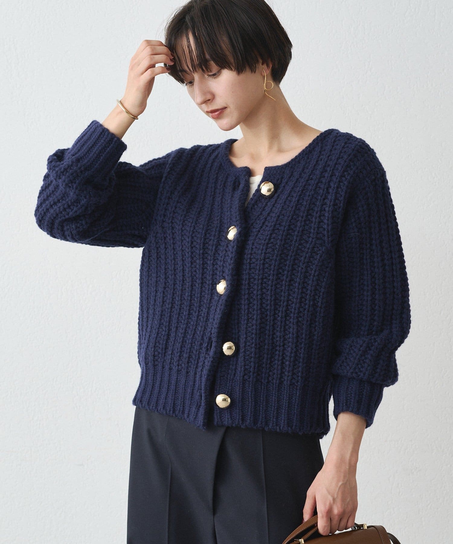 LOUNGEDRESS(ラウンジドレス) ゴールドボタンニットカーデ
