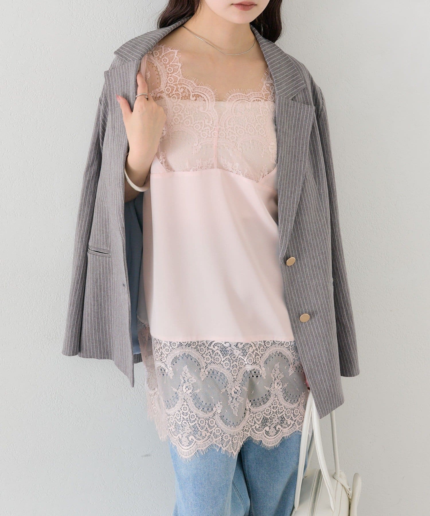 mystic(ミスティック) 【大人っぽいレイヤードスタイルに】《新色ピンク》レースサテンキャミソール