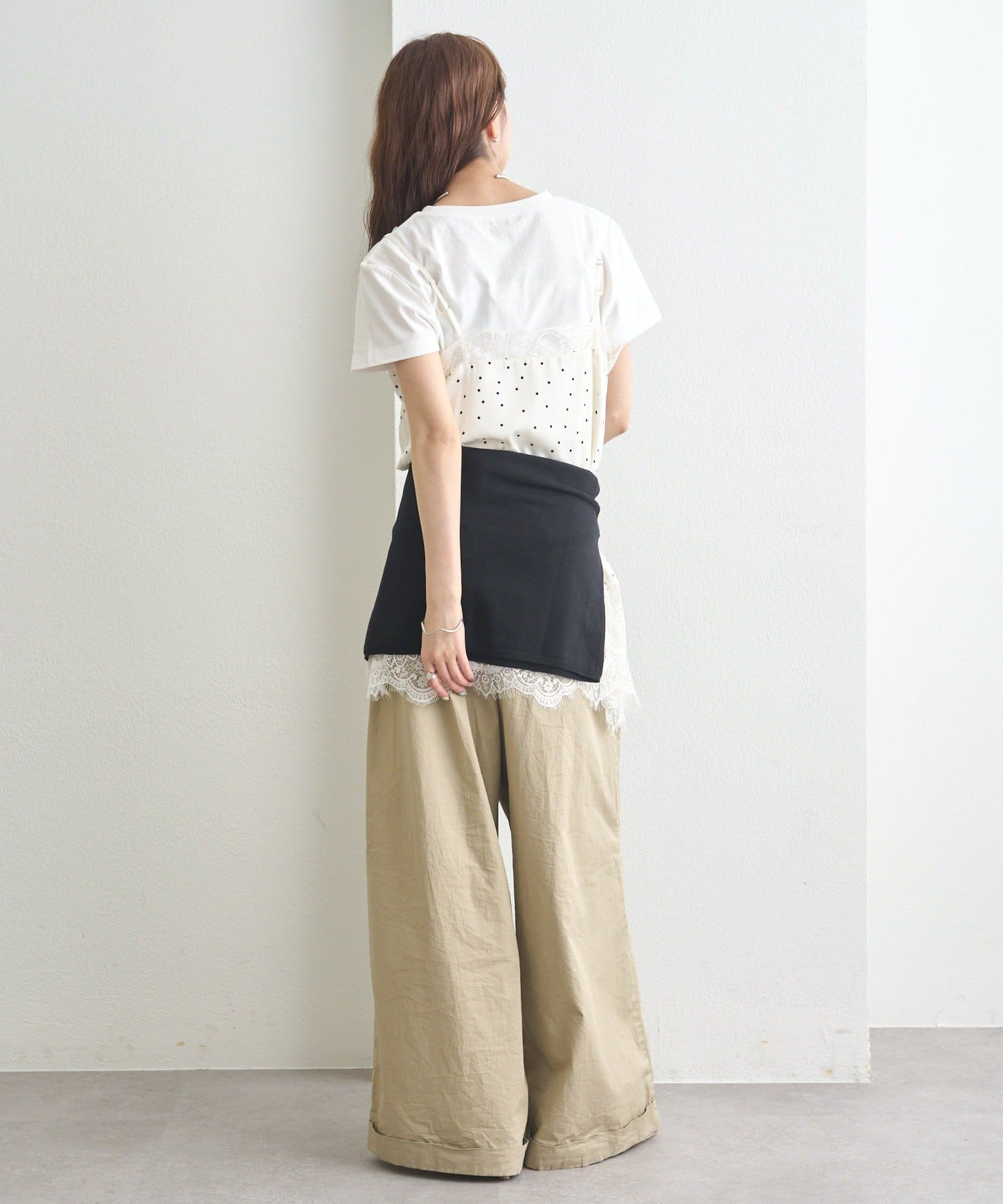 mystic(ミスティック) 《新色ドット》【大人っぽいレイヤードスタイルに】レースサテンキャミソール